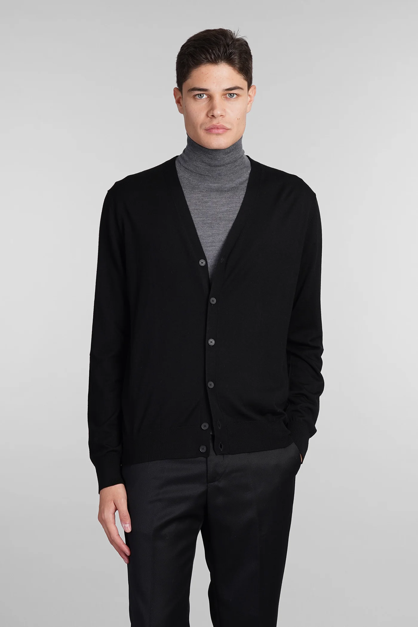 Cardigan in black wool
