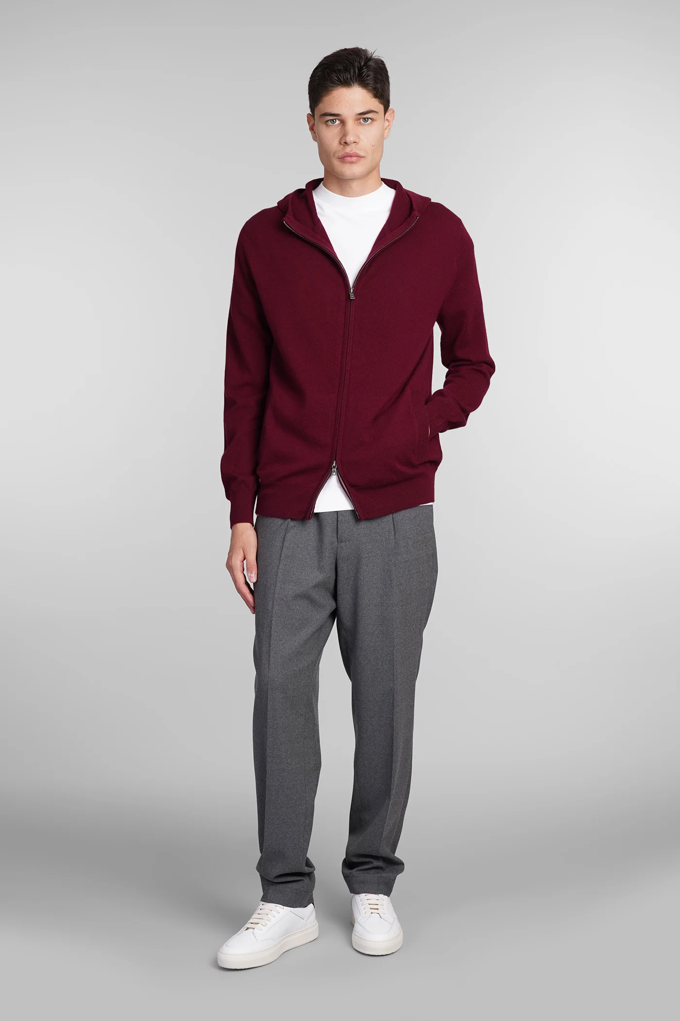 Knitwear in bordeaux wool - Image 2