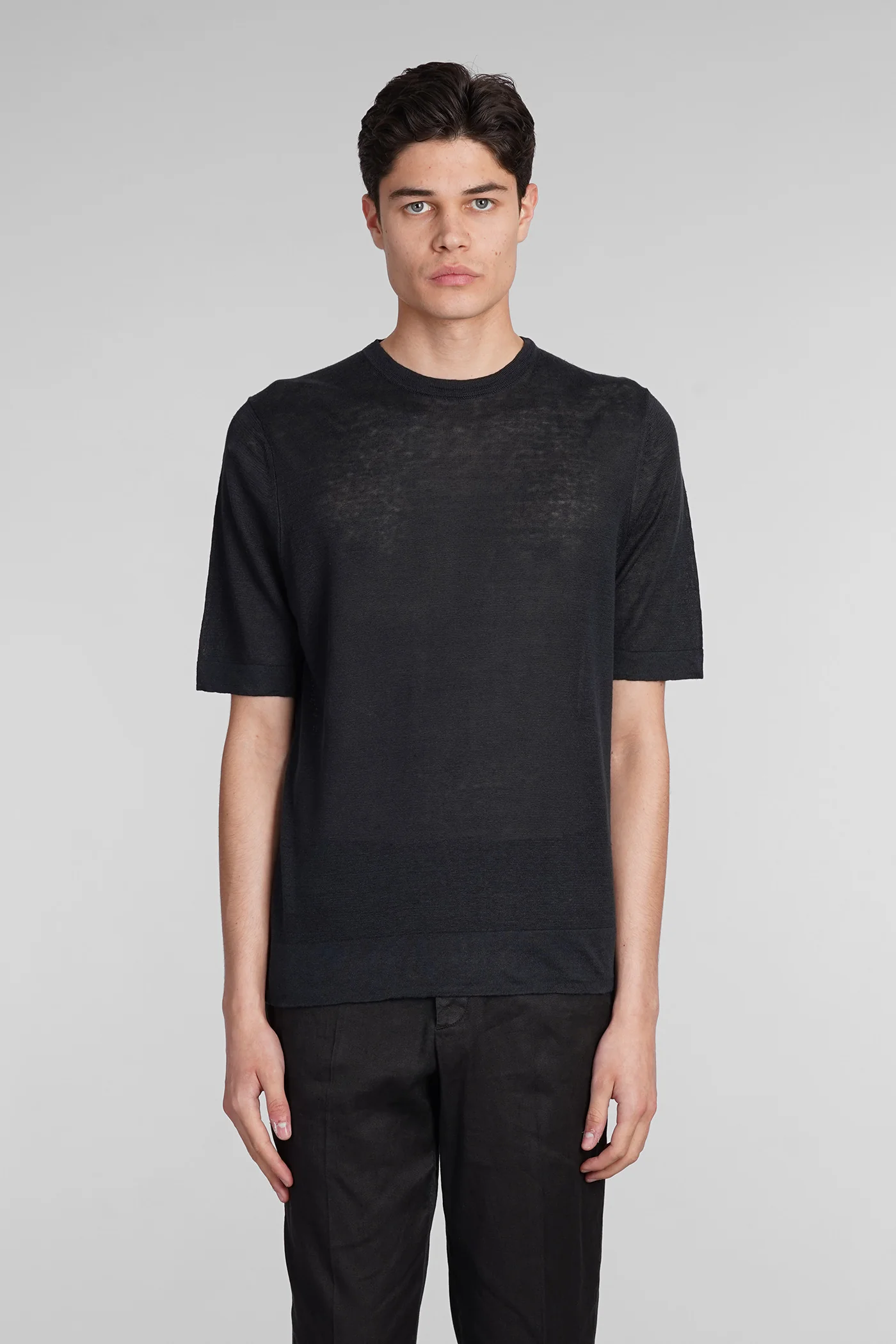 T-Shirt in black cotton