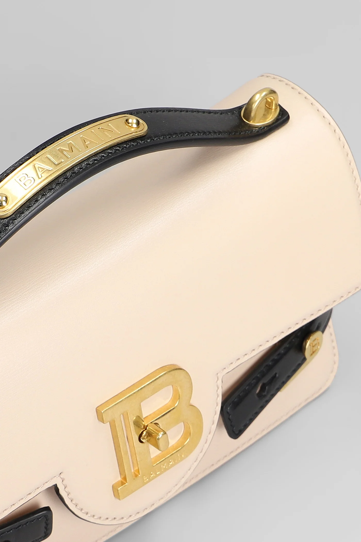 B buzz 24 Shoulder bag in rose-pink leather - Image 4