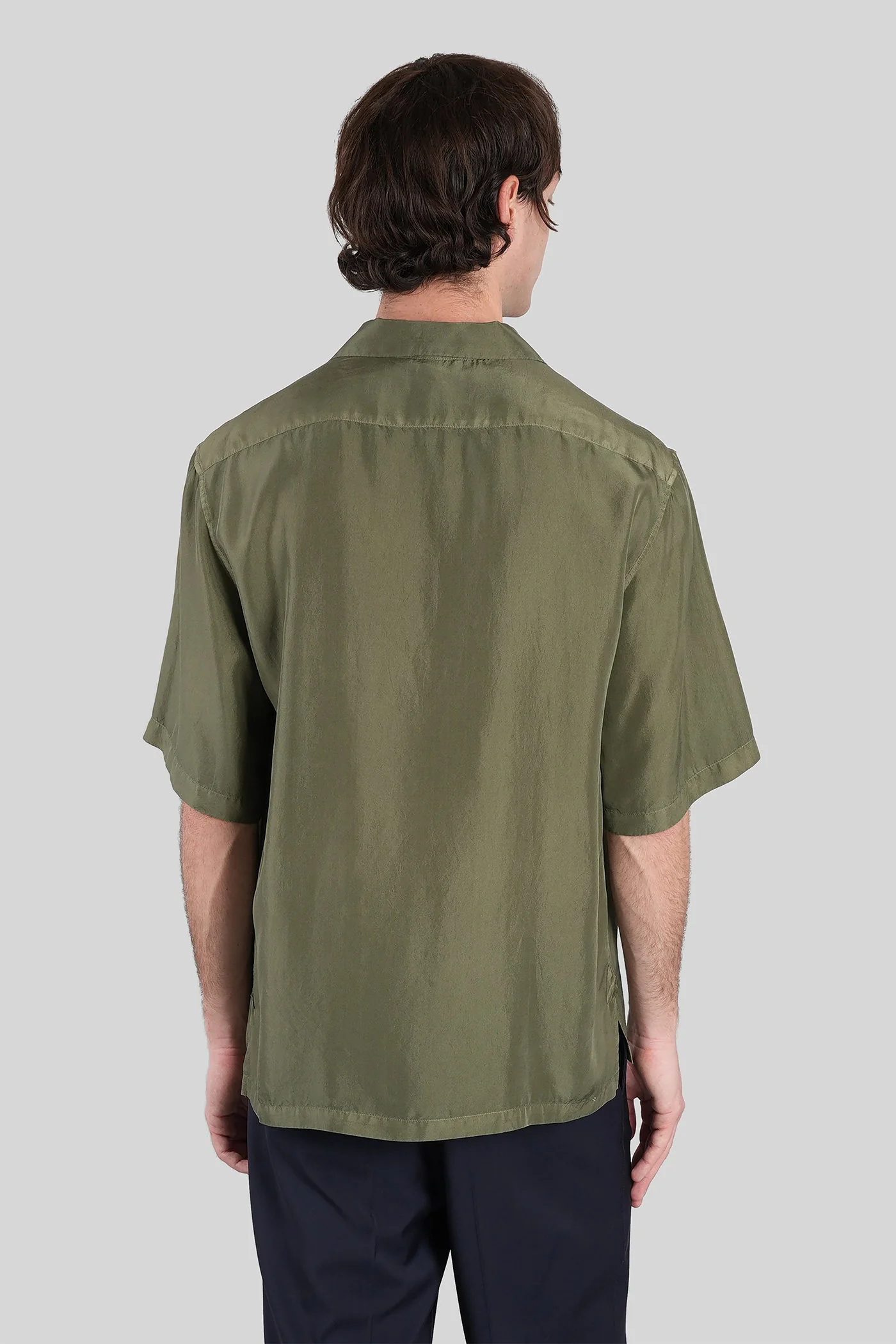 Mola Shirt in green linen - Image 3