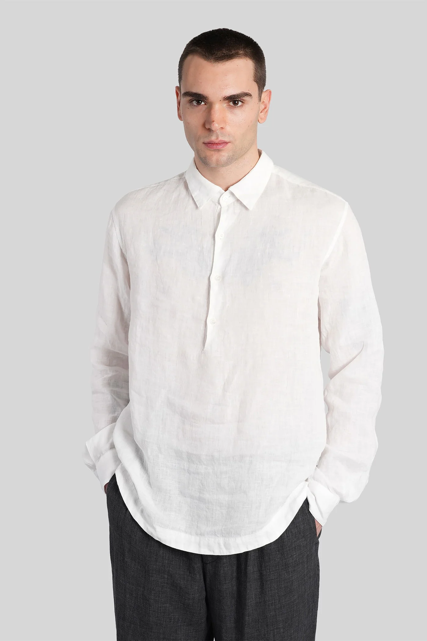 Pavans Shirt in white linen