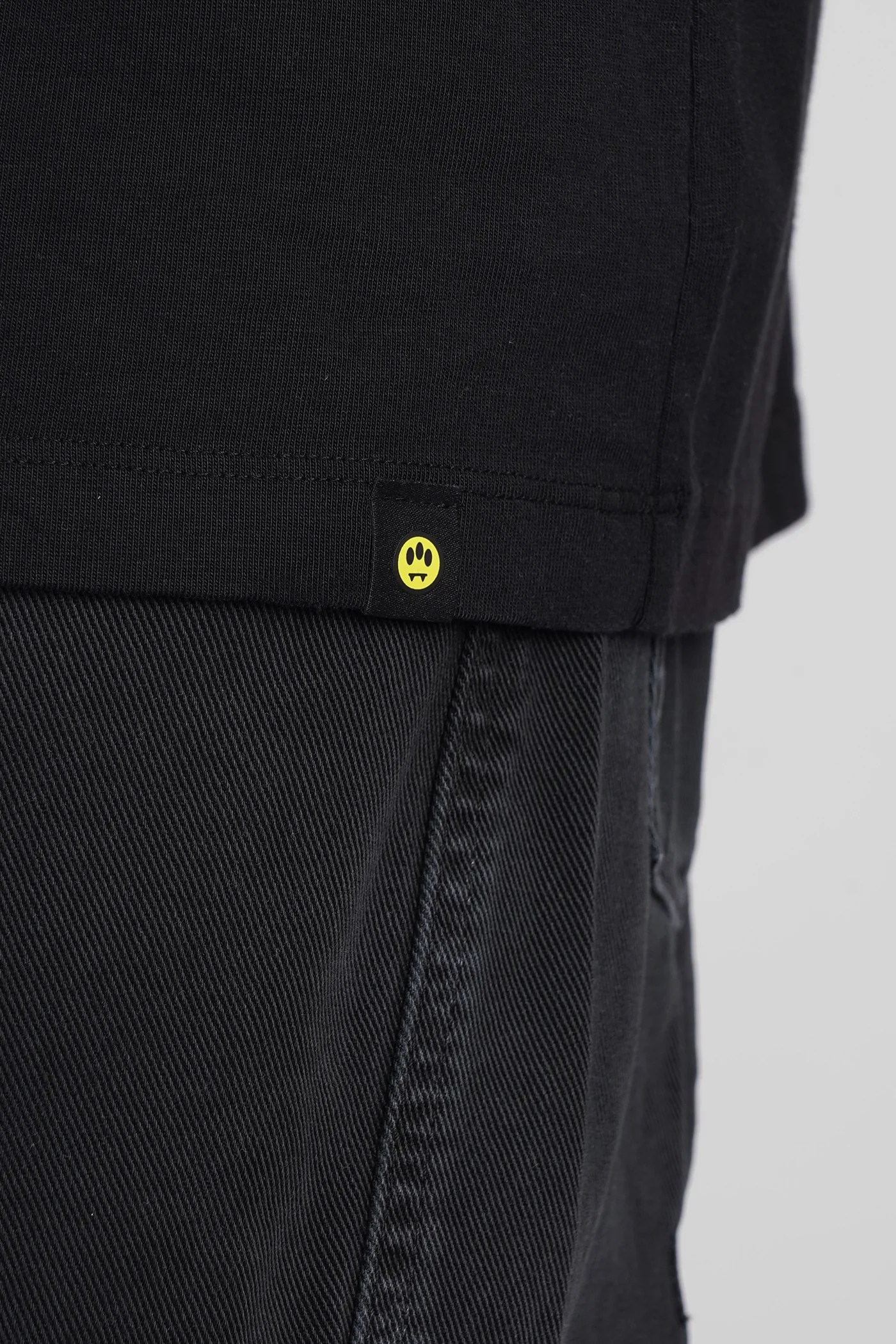 T-Shirt in black cotton - Image 5