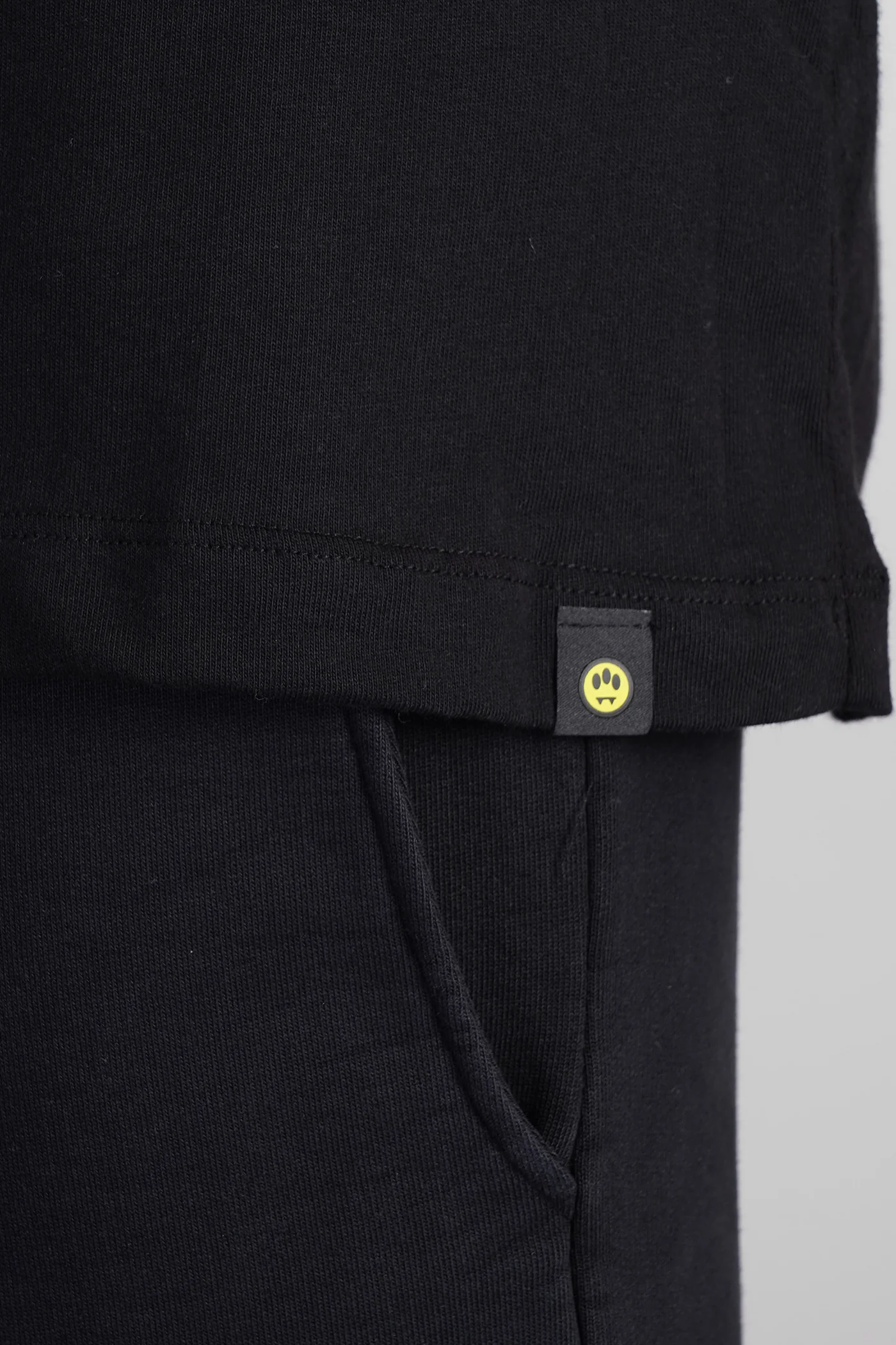 T-Shirt in black cotton - Image 5