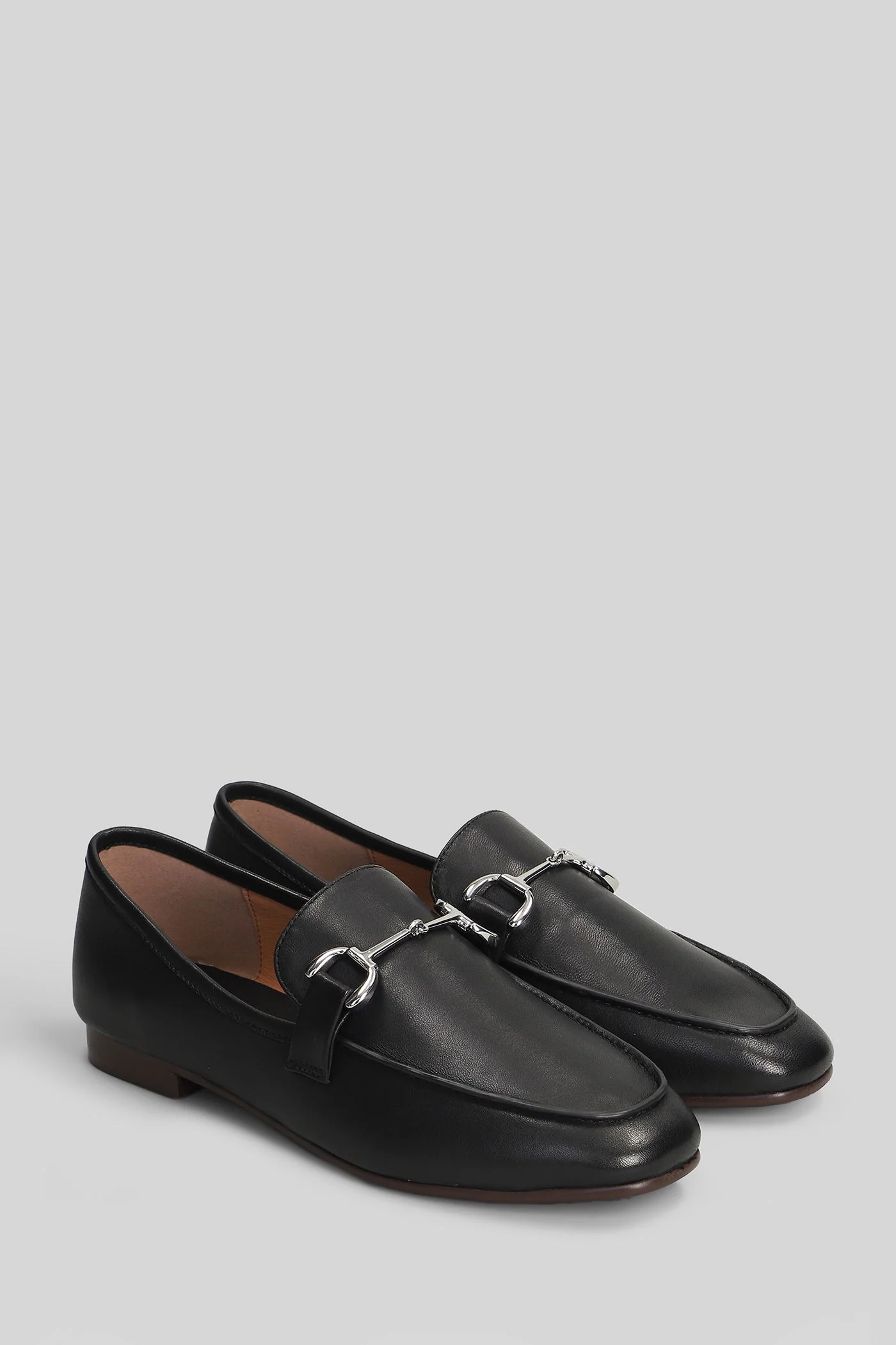 Ashe Loafer 20 Loafers in black leather - Image 2