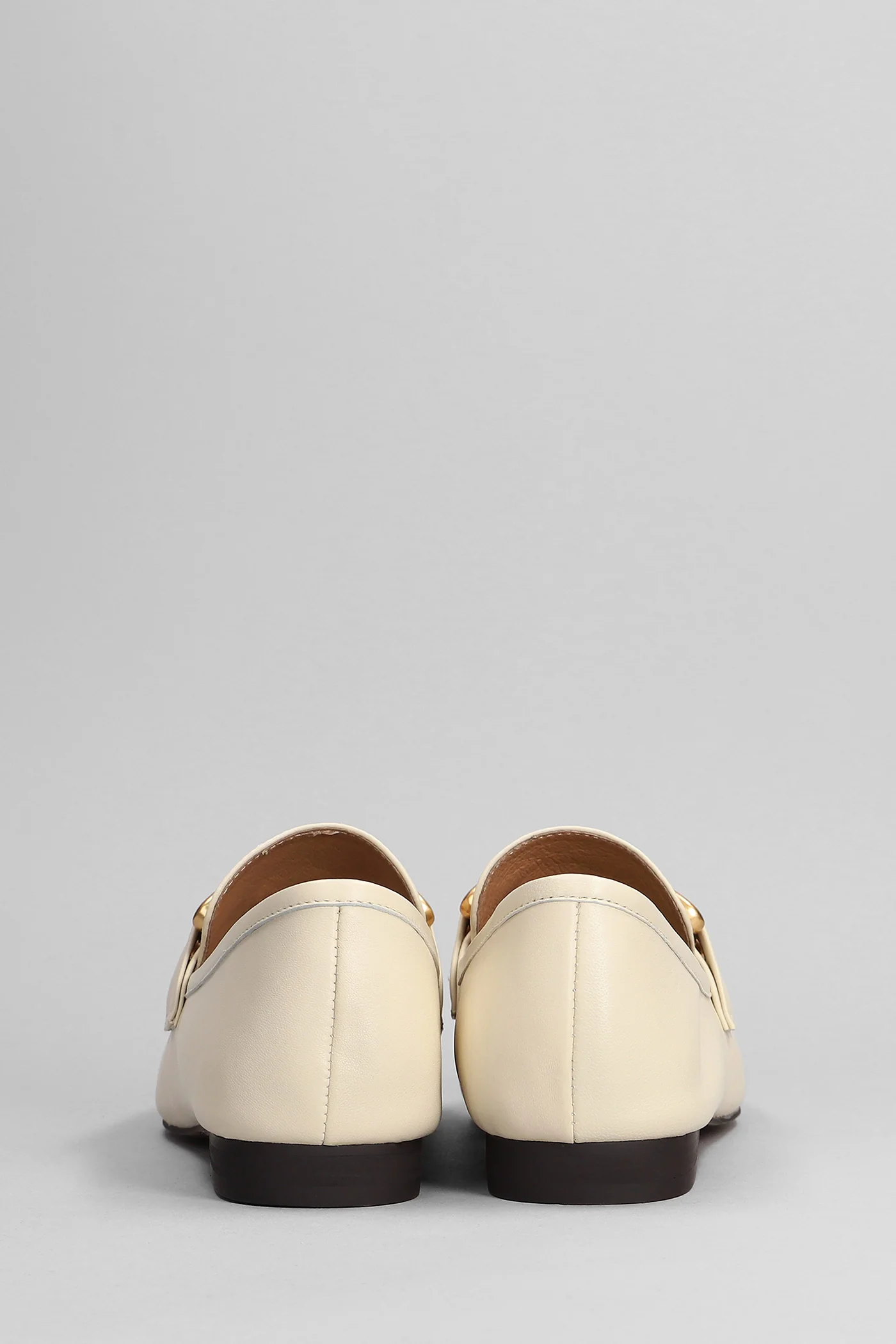 Loafers in beige leather - Image 4