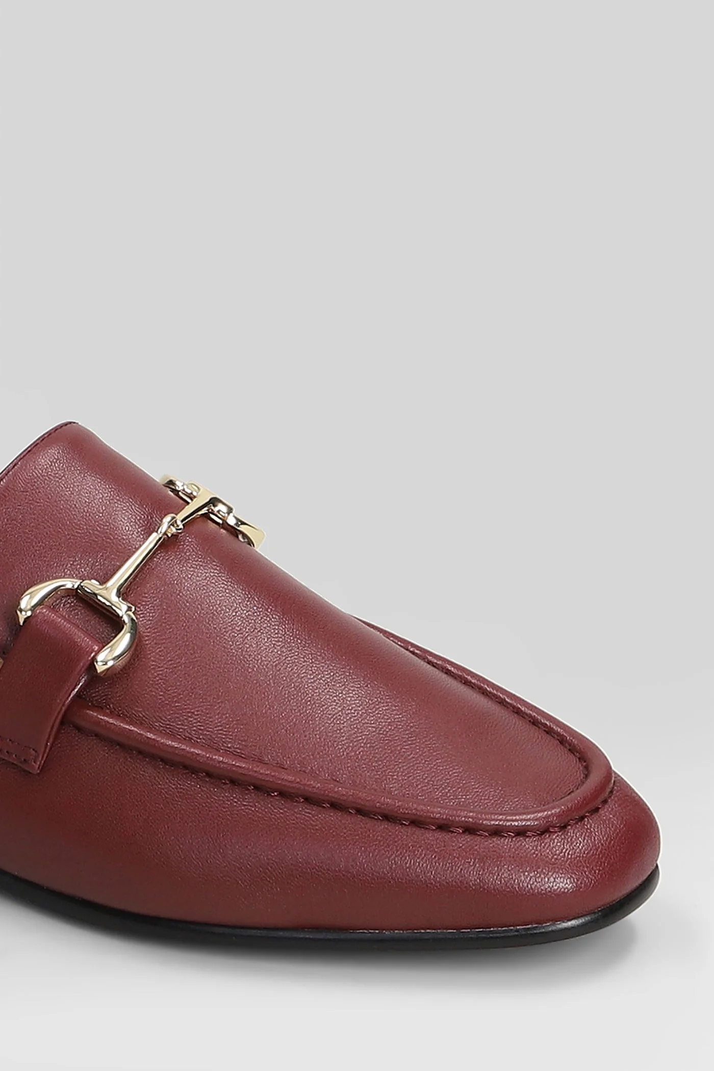 Loafers in bordeaux leather - Image 5