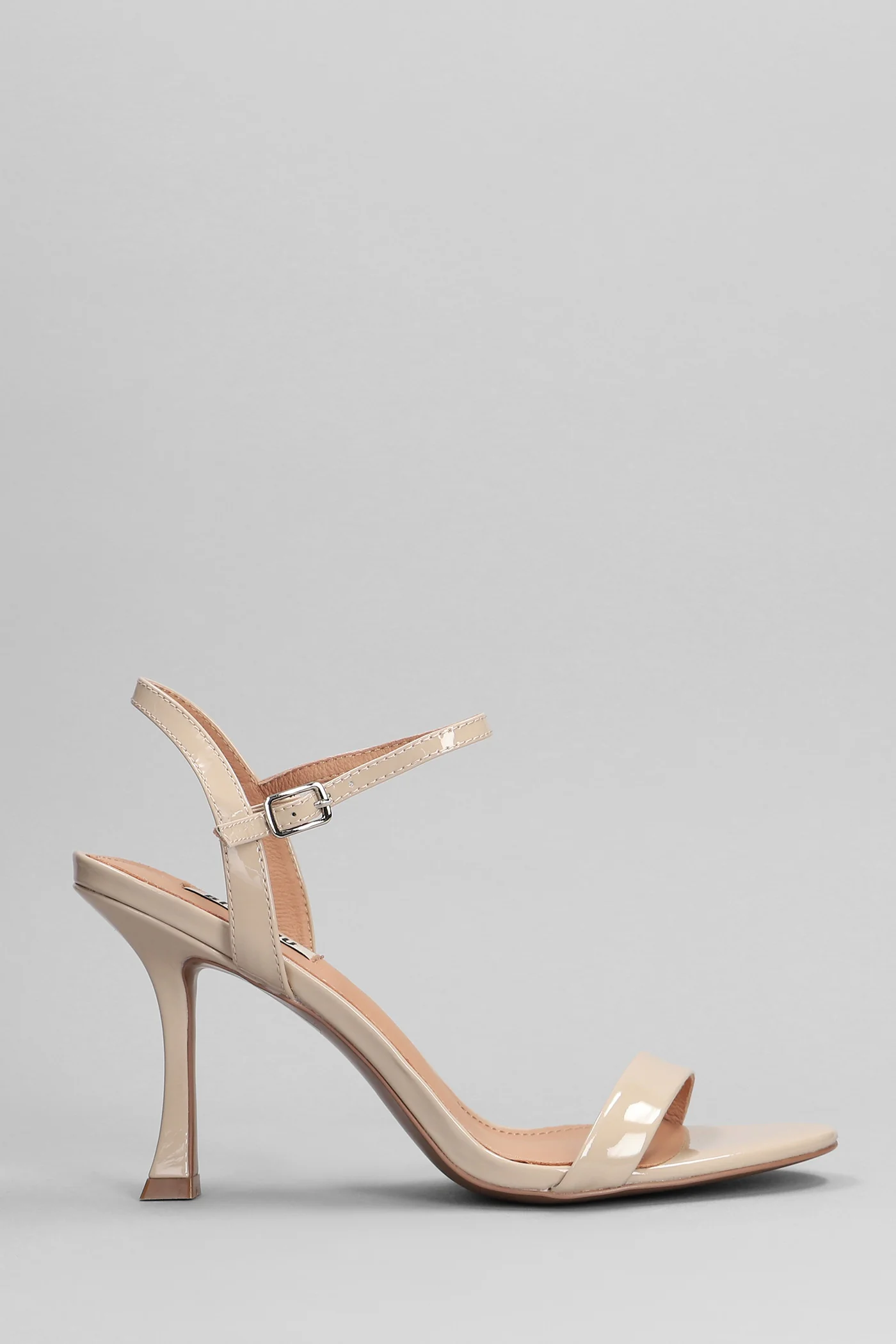 Lotus 85 Sandals in powder patent leather
