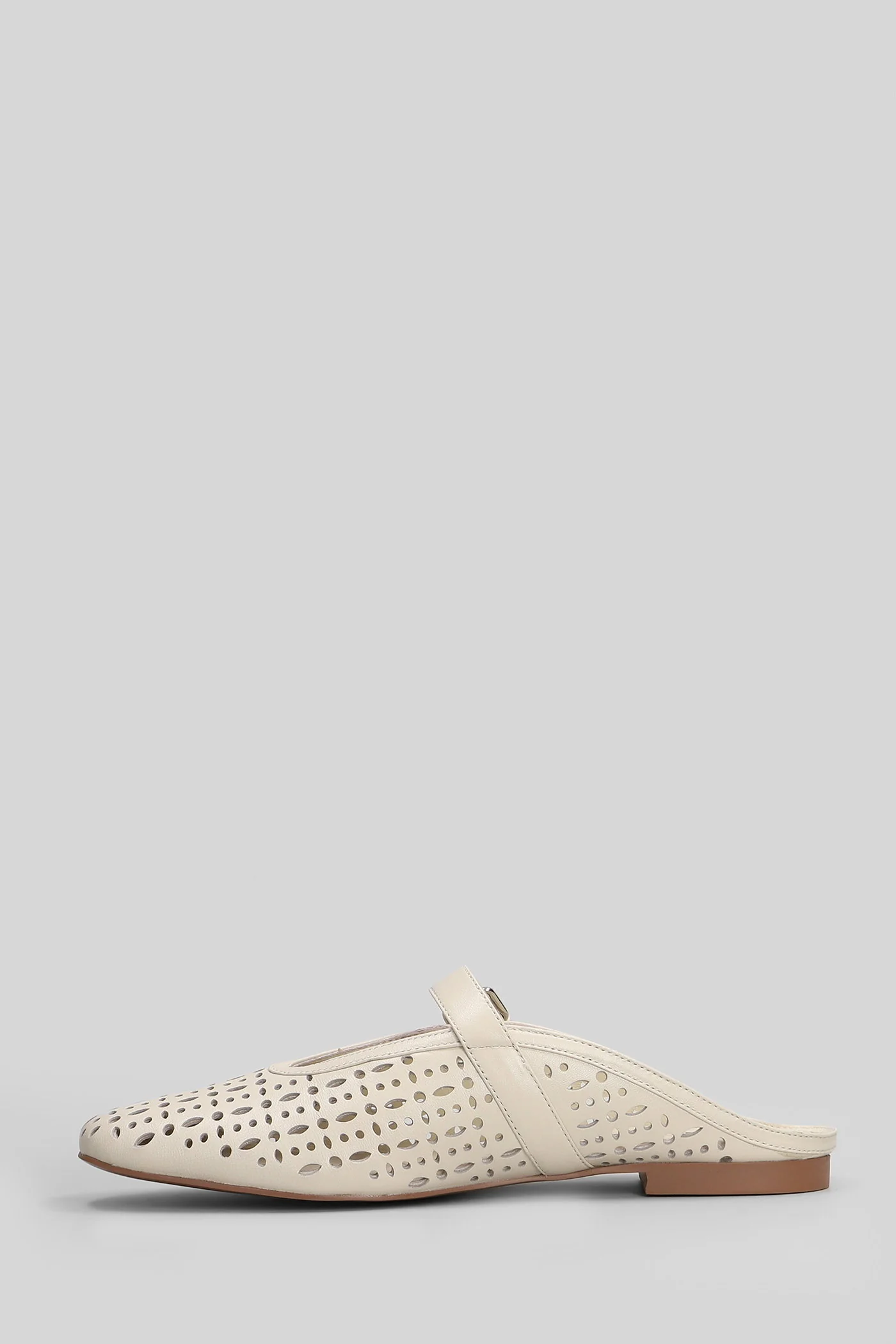 Maia Flat  in beige leather - Image 3
