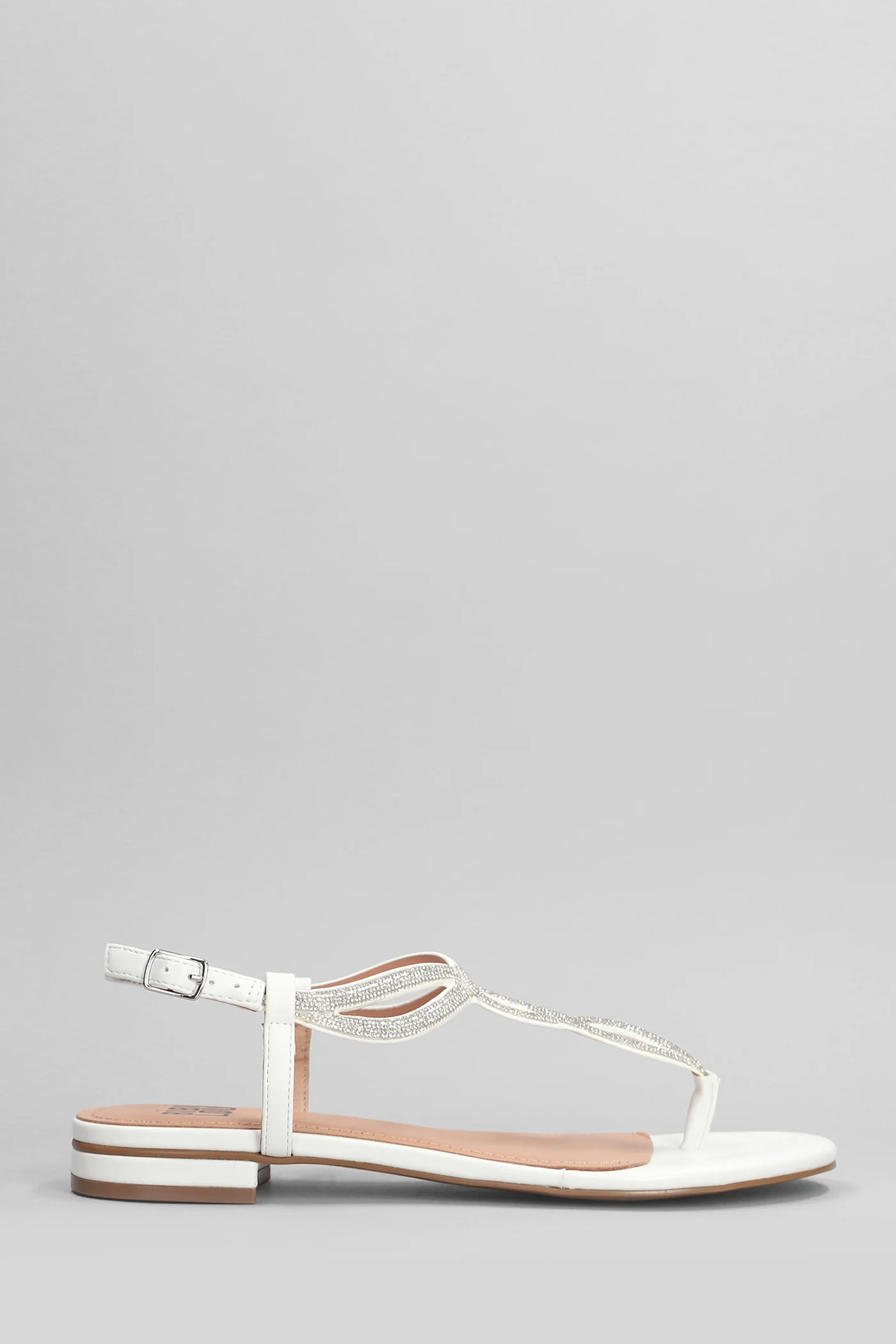 Pend Flats in white leather