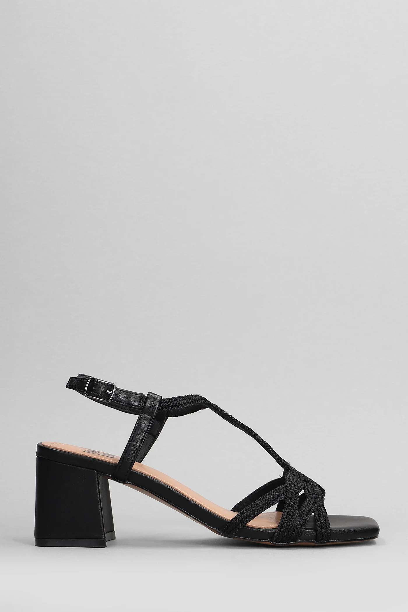 Pend Sandals in black leather