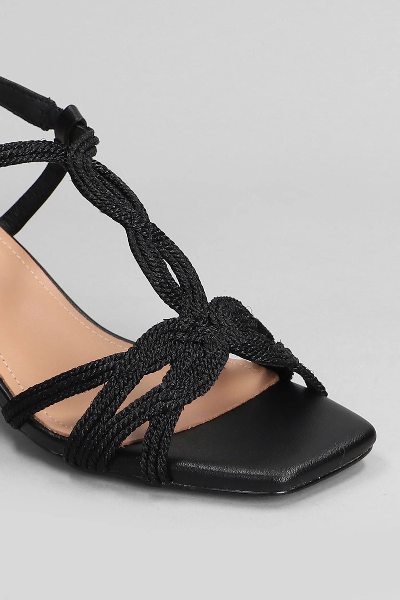 Pend Sandals in black leather - Image 5