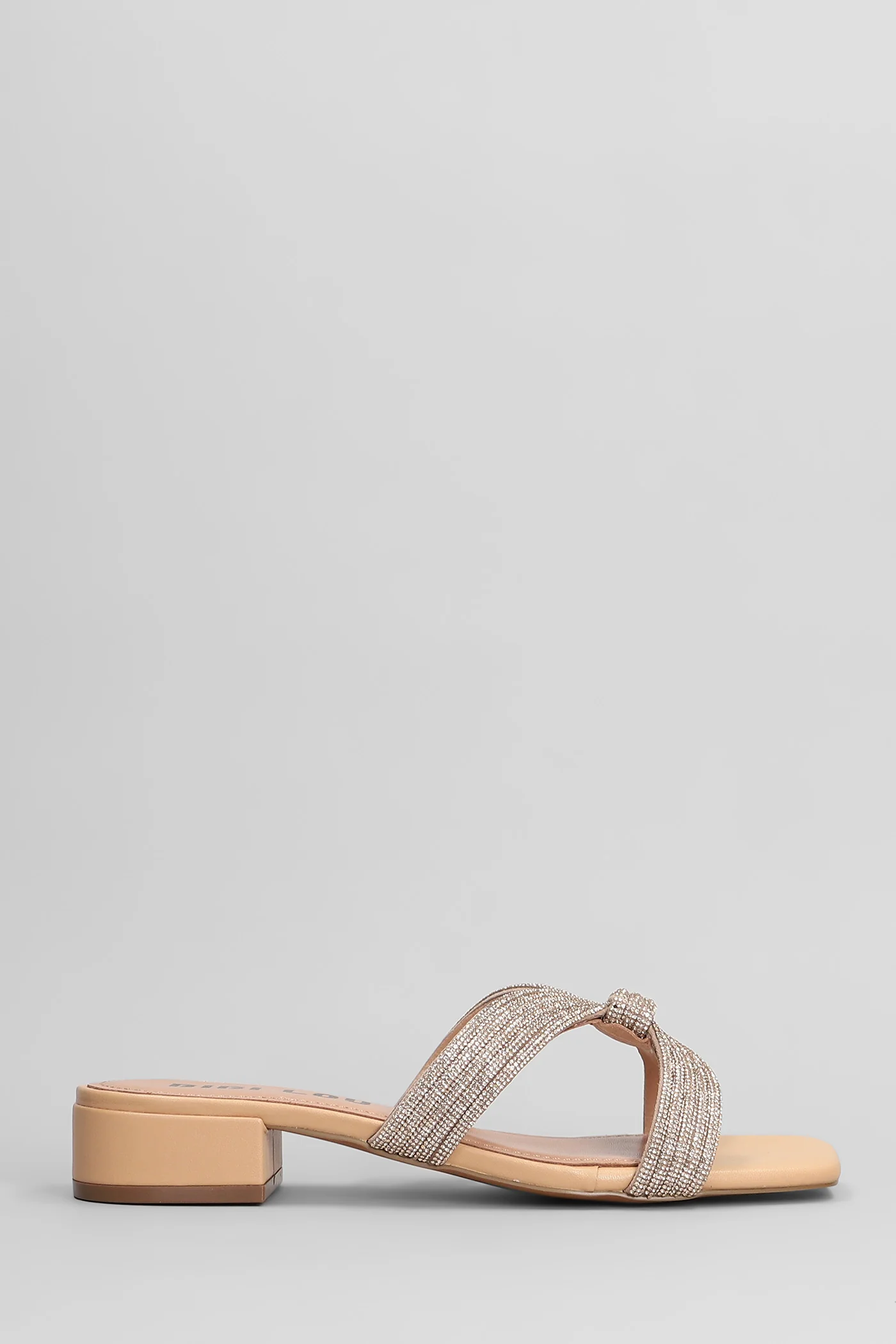 Sloan Slipper-Mule in powder leather