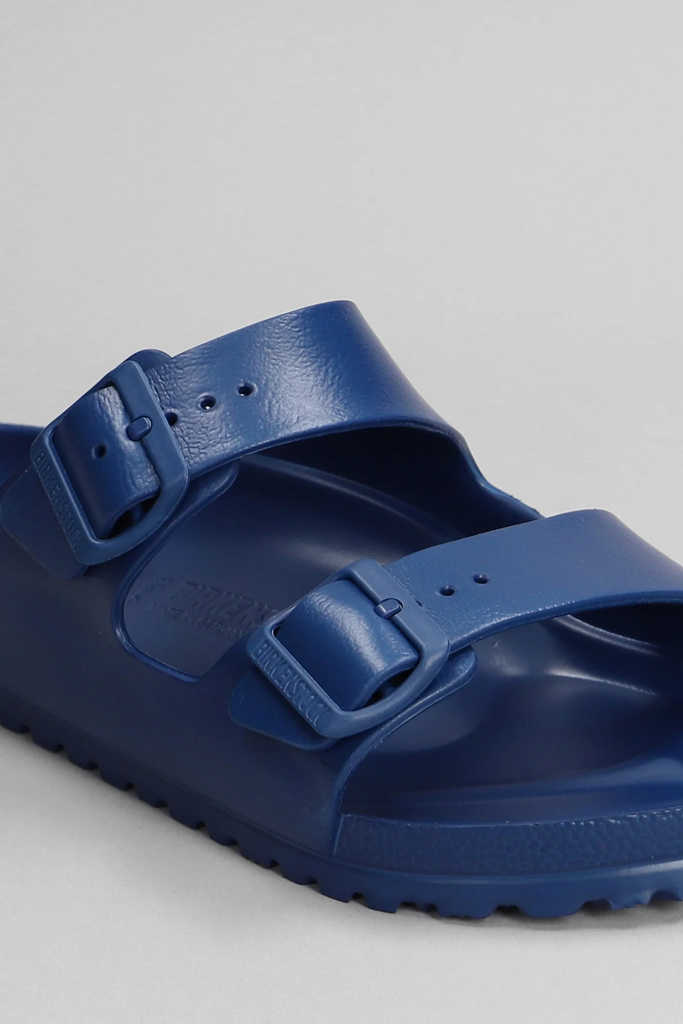Arizona Eva Slipper-Mule in blue rubber/plasic - Image 5