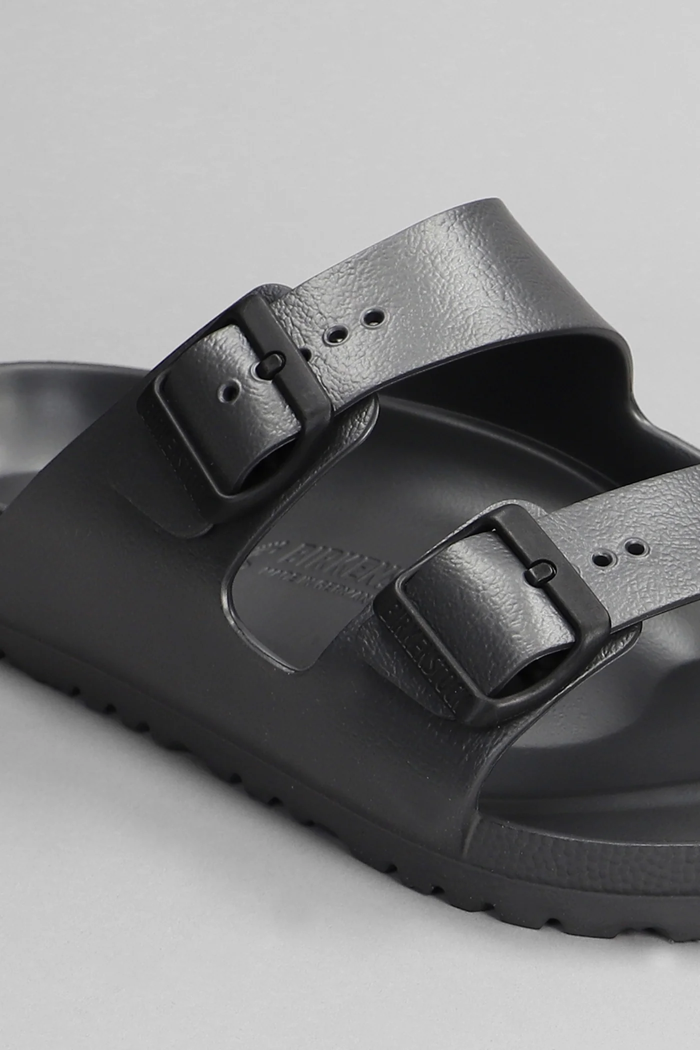 Arizona Eva Slipper-Mule in grey rubber/plasic - Image 5
