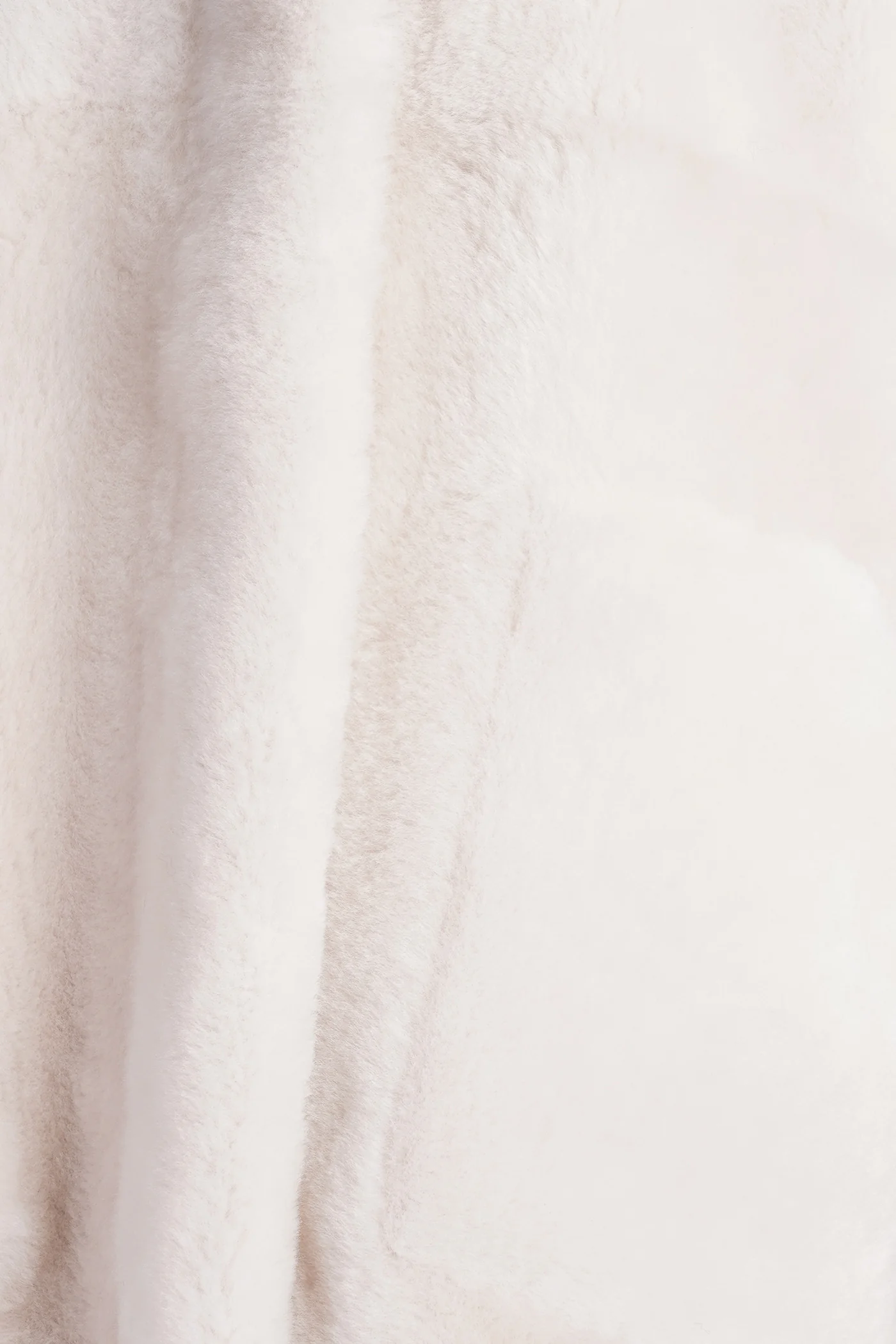 Fur & Shearling in white leather - Image 5