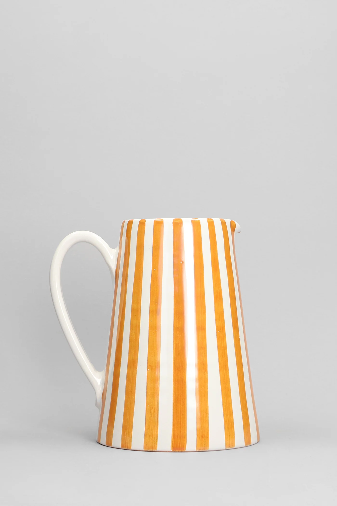 Sophia Caramello  in white ceramic