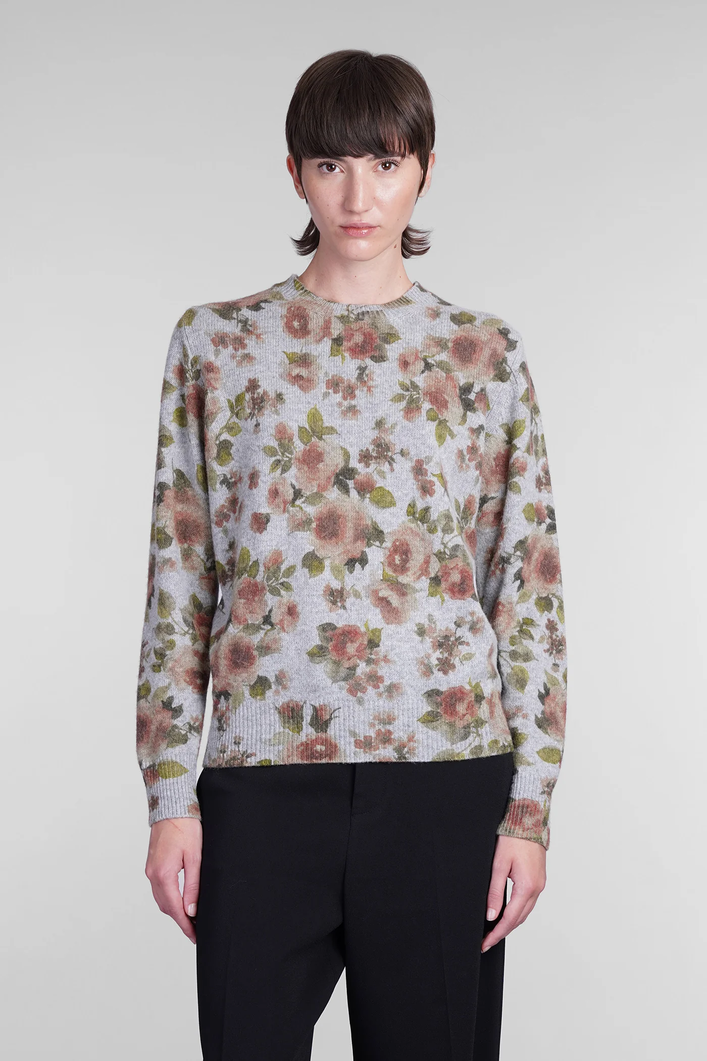 Knitwear in grey wool