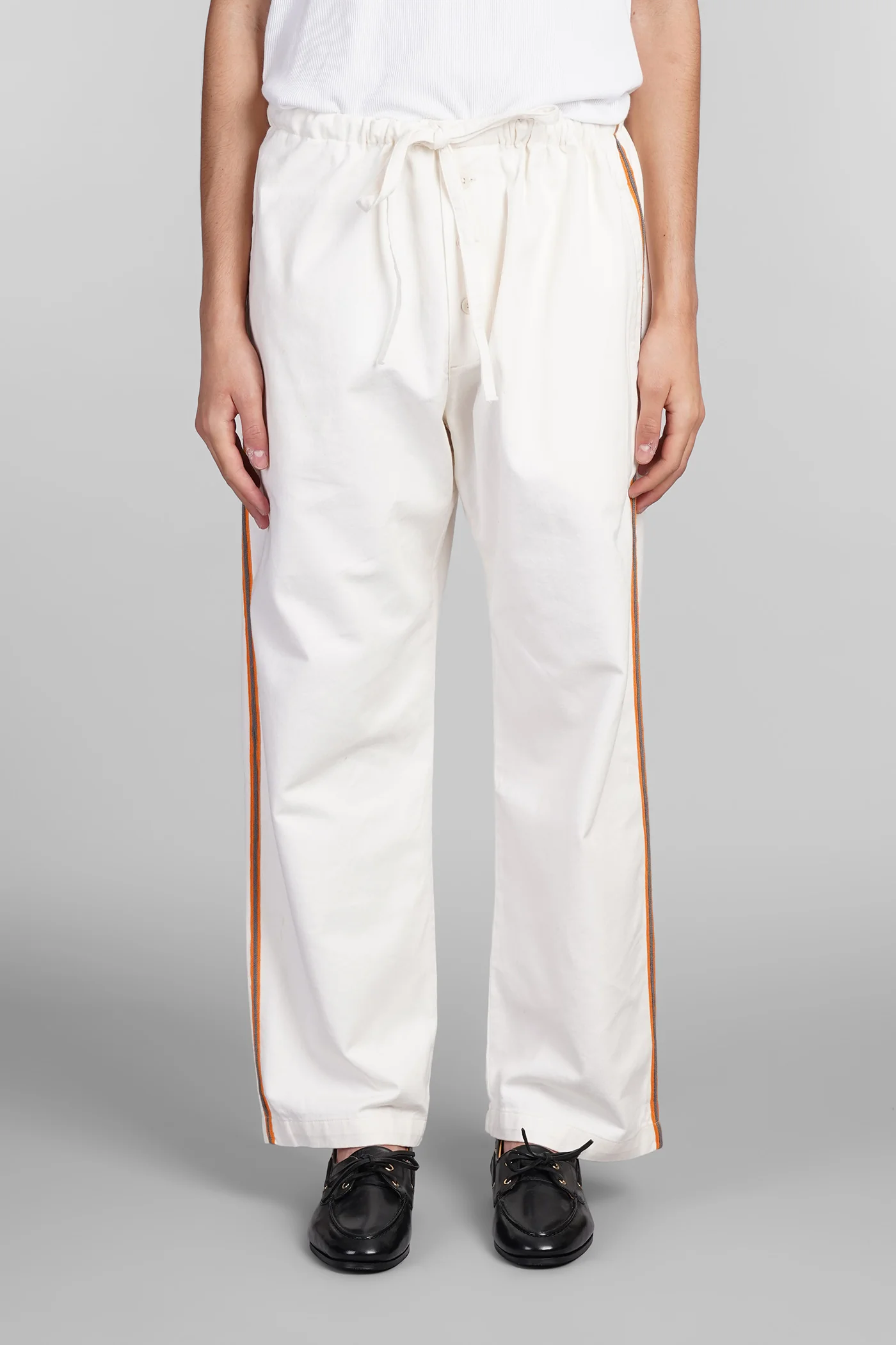 Pants in white cotton
