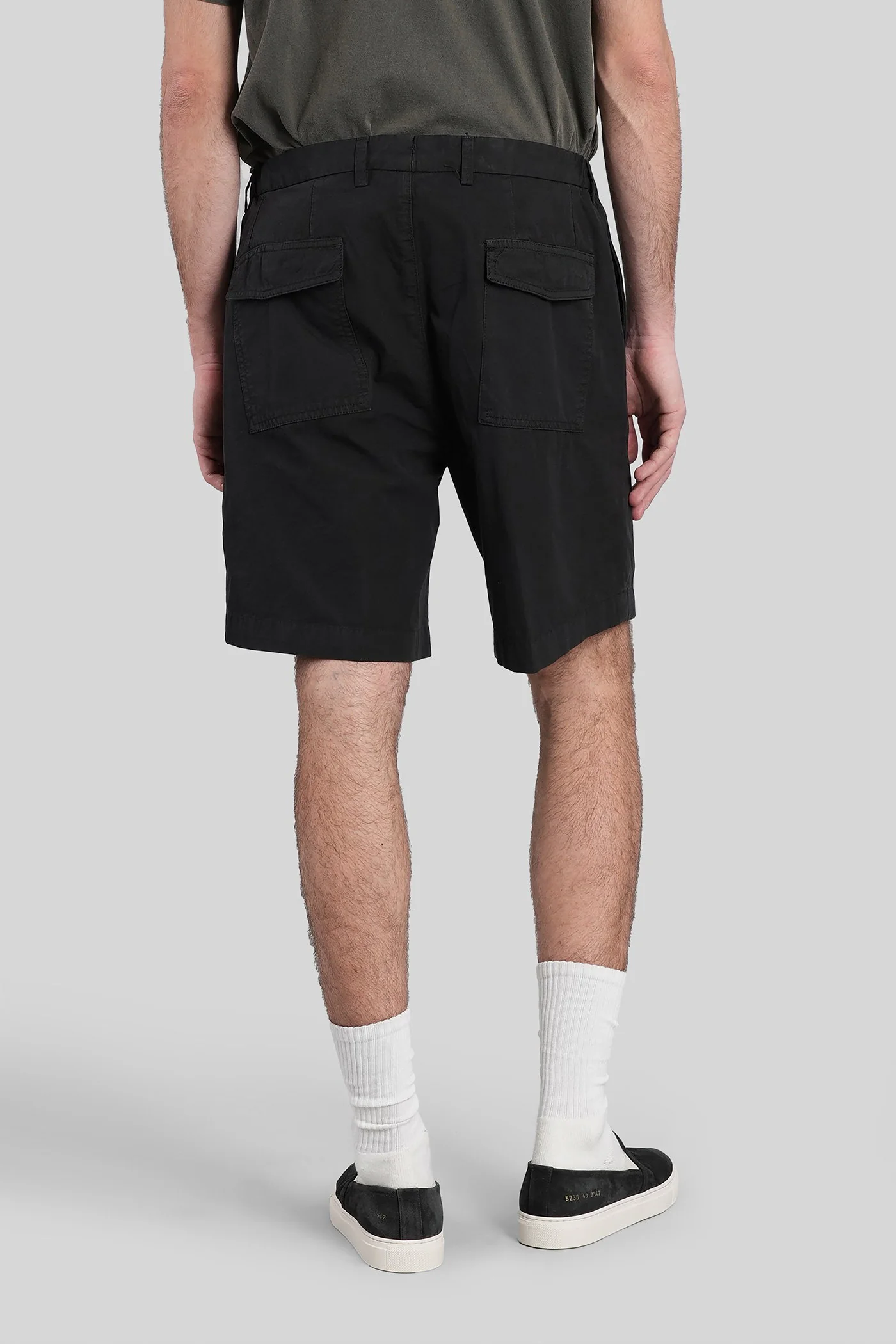 Gurkad Shorts in black cotton - Image 3