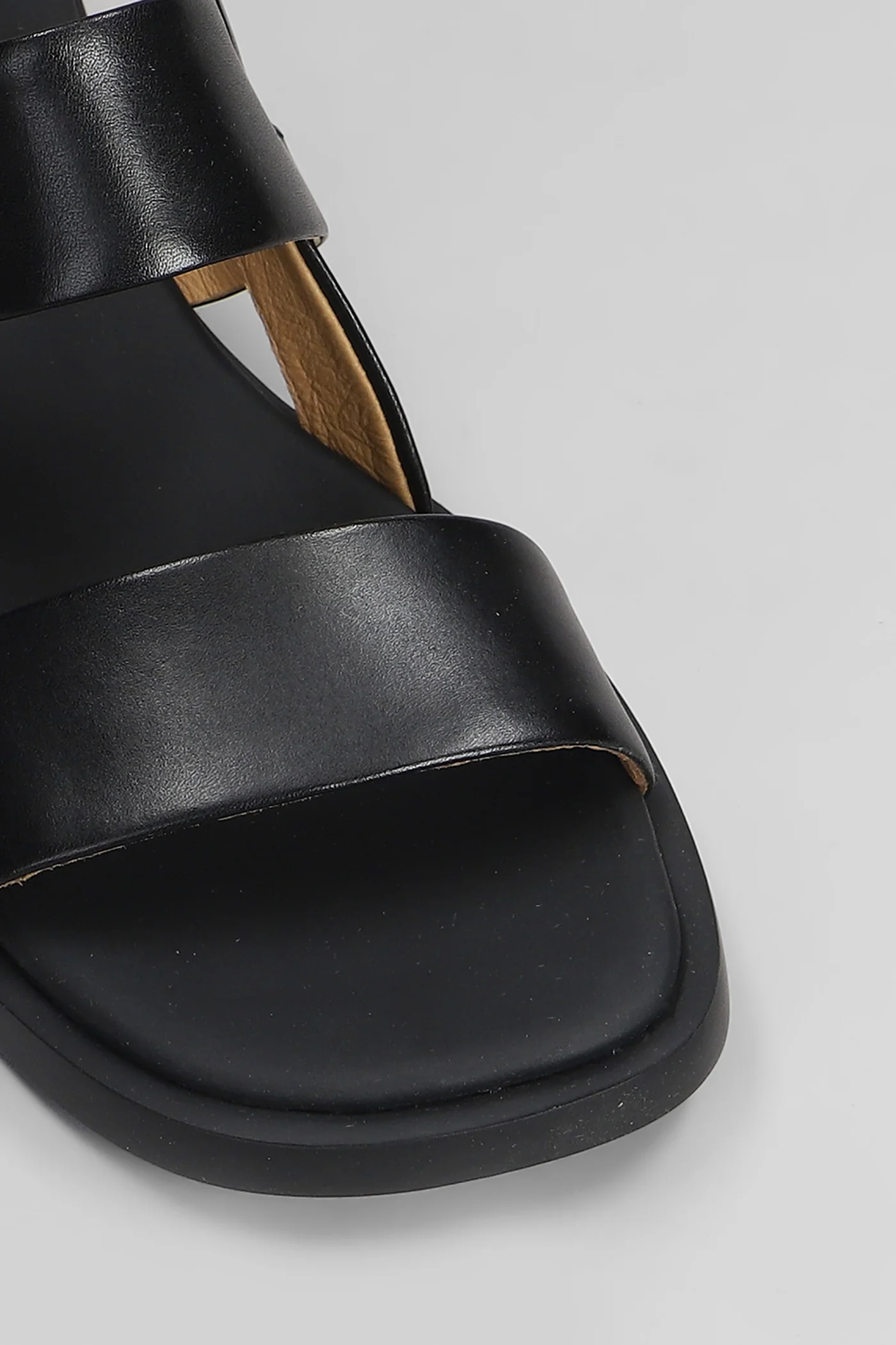 Dana Sandals in black leather - Image 5