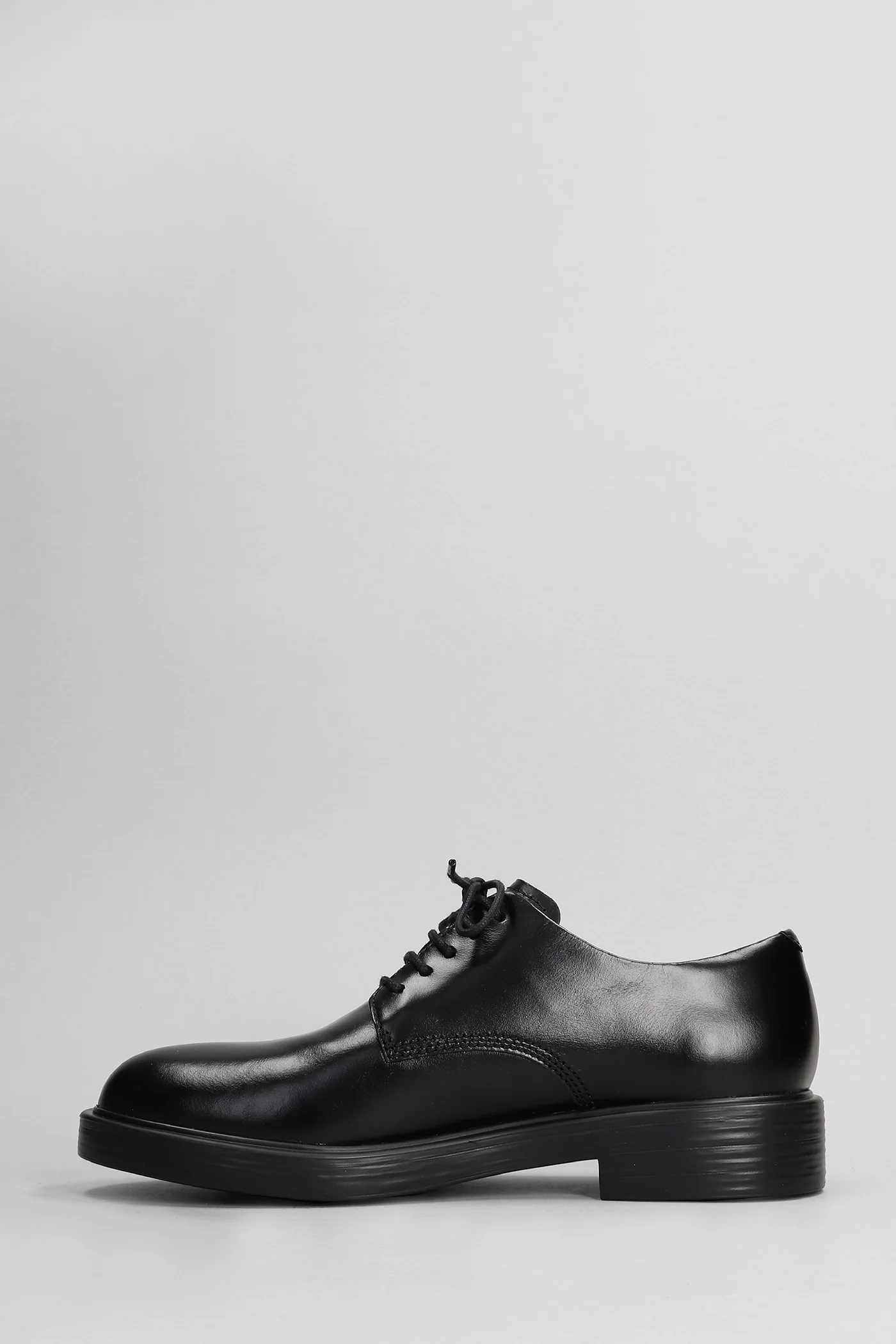 Dean Lace up shoes in black leather - Image 3