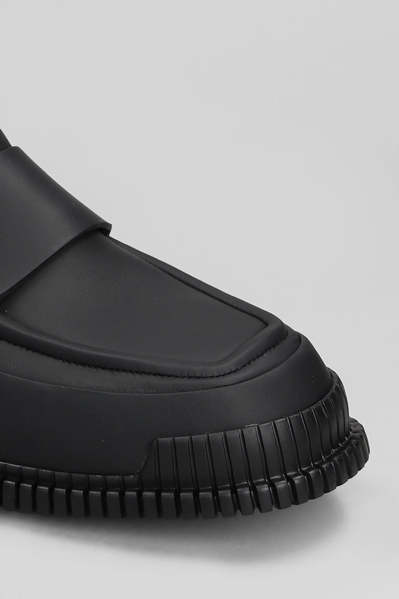 Pix Loafers in black leather - Image 5