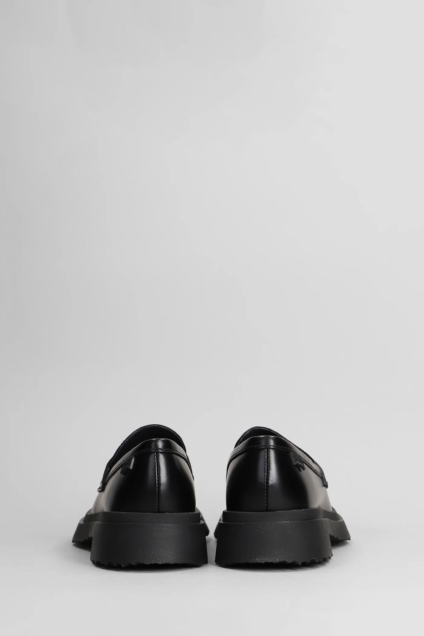 Walden Loafers in black leather - Image 4