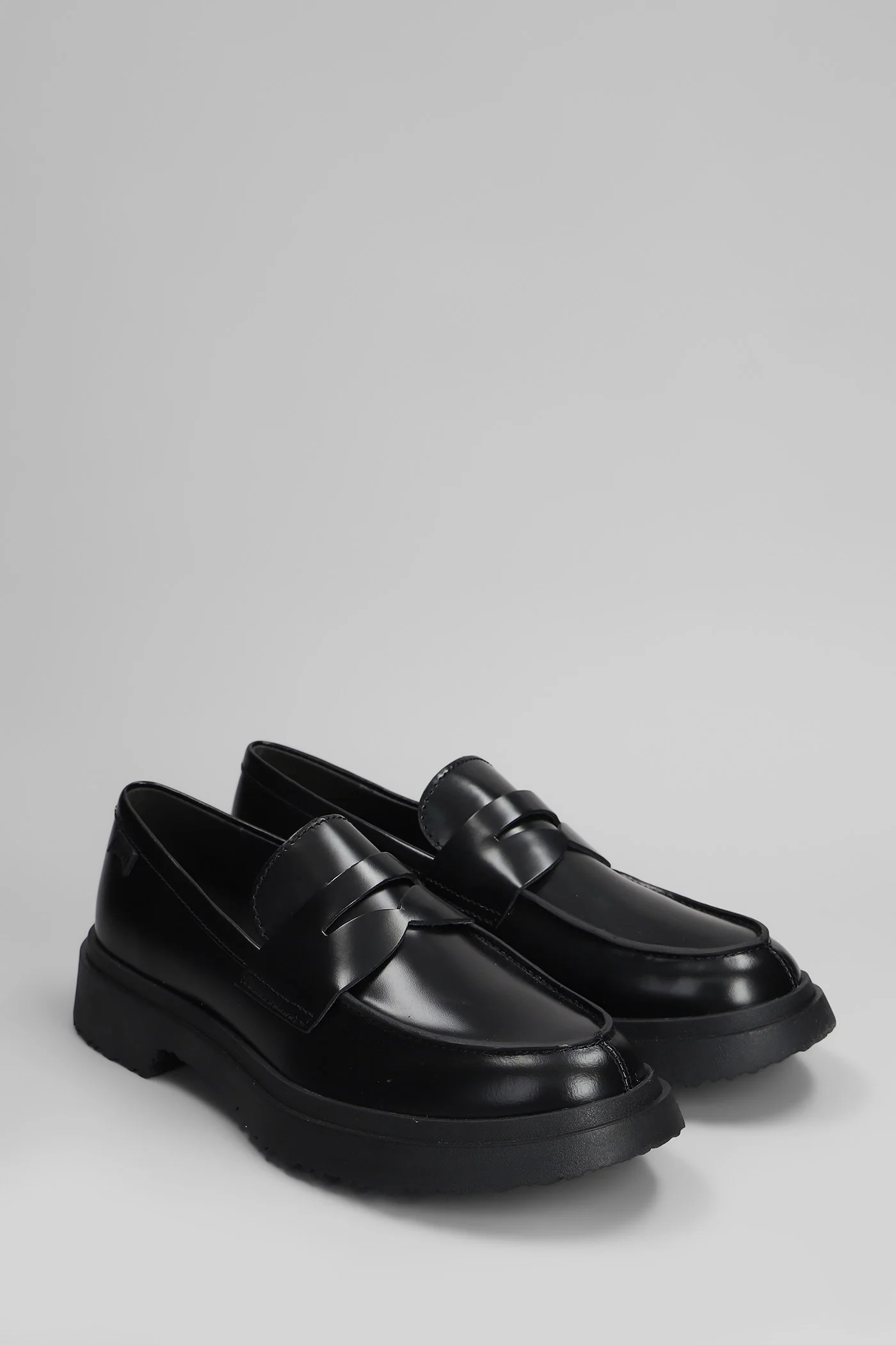Walden Loafers in black leather - Image 2