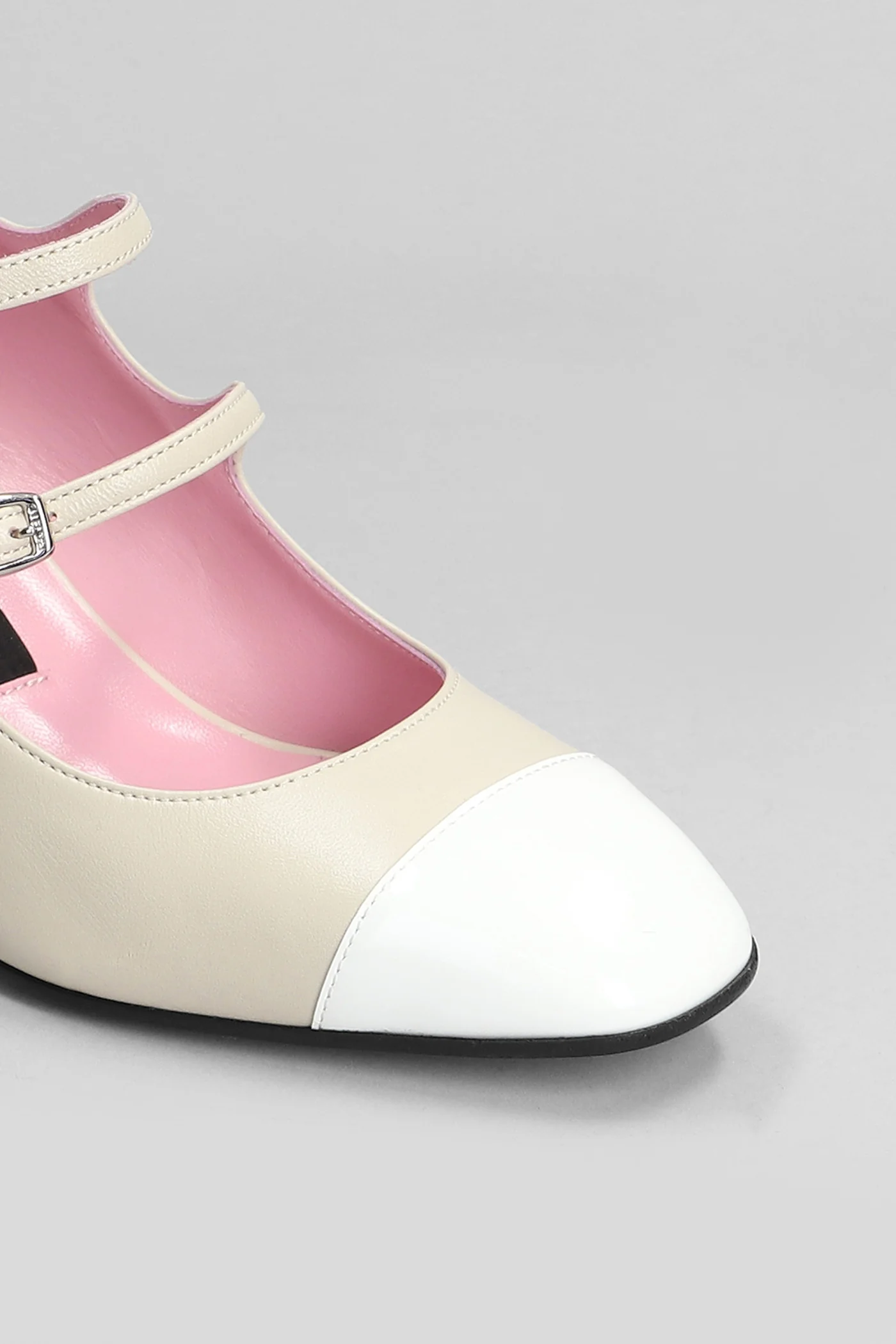 Cherry Pumps in beige leather - Image 5