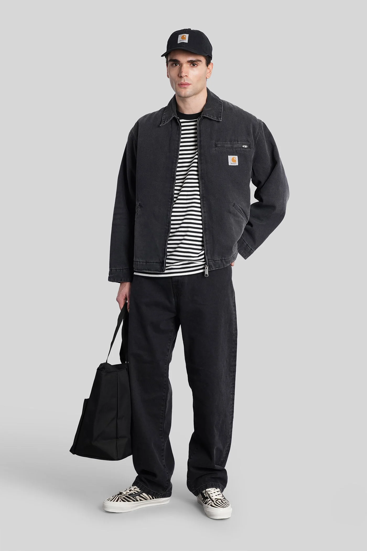 Landon pant Jeans in black denim - Image 2