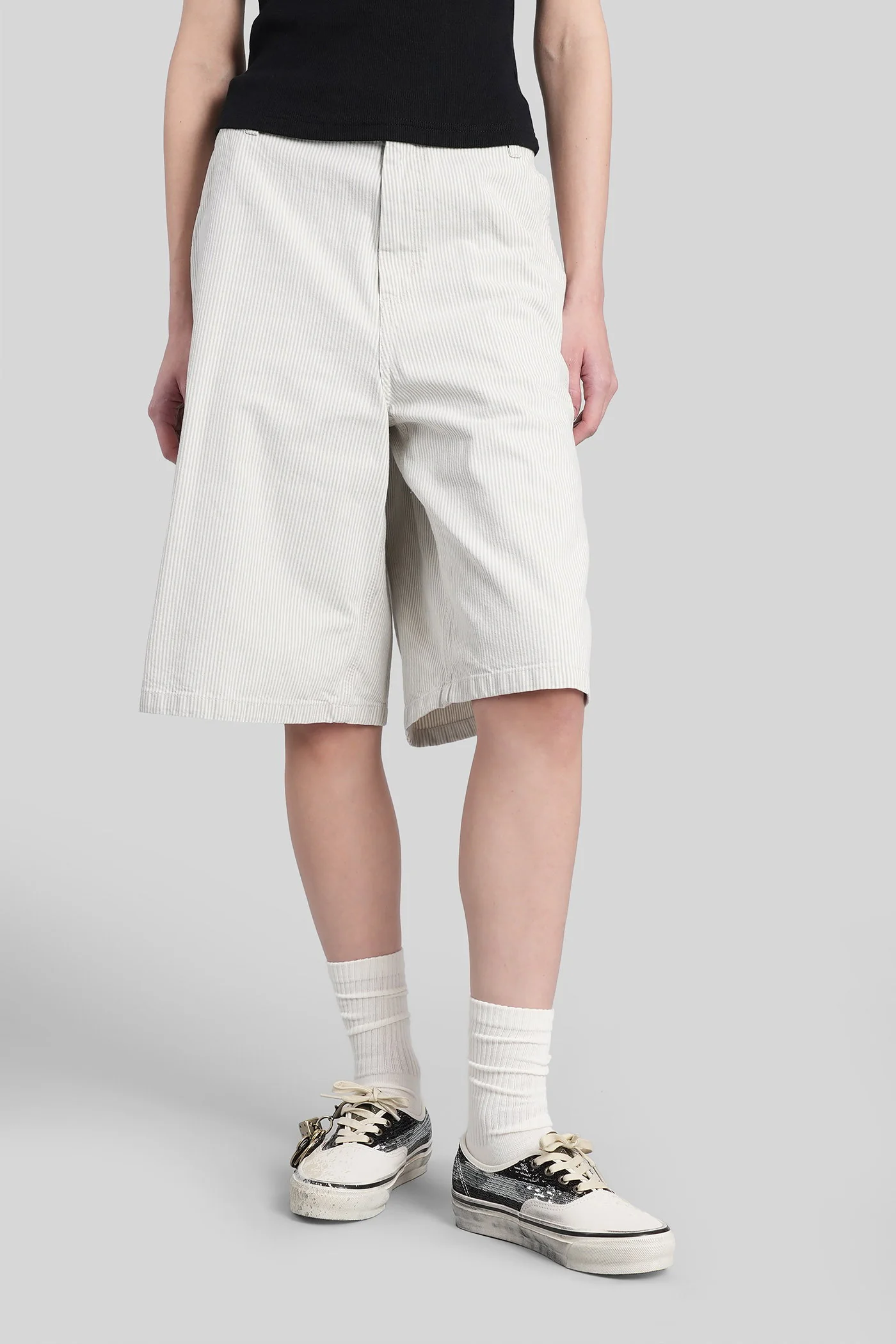 W mercer single knee Shorts in grey cotton