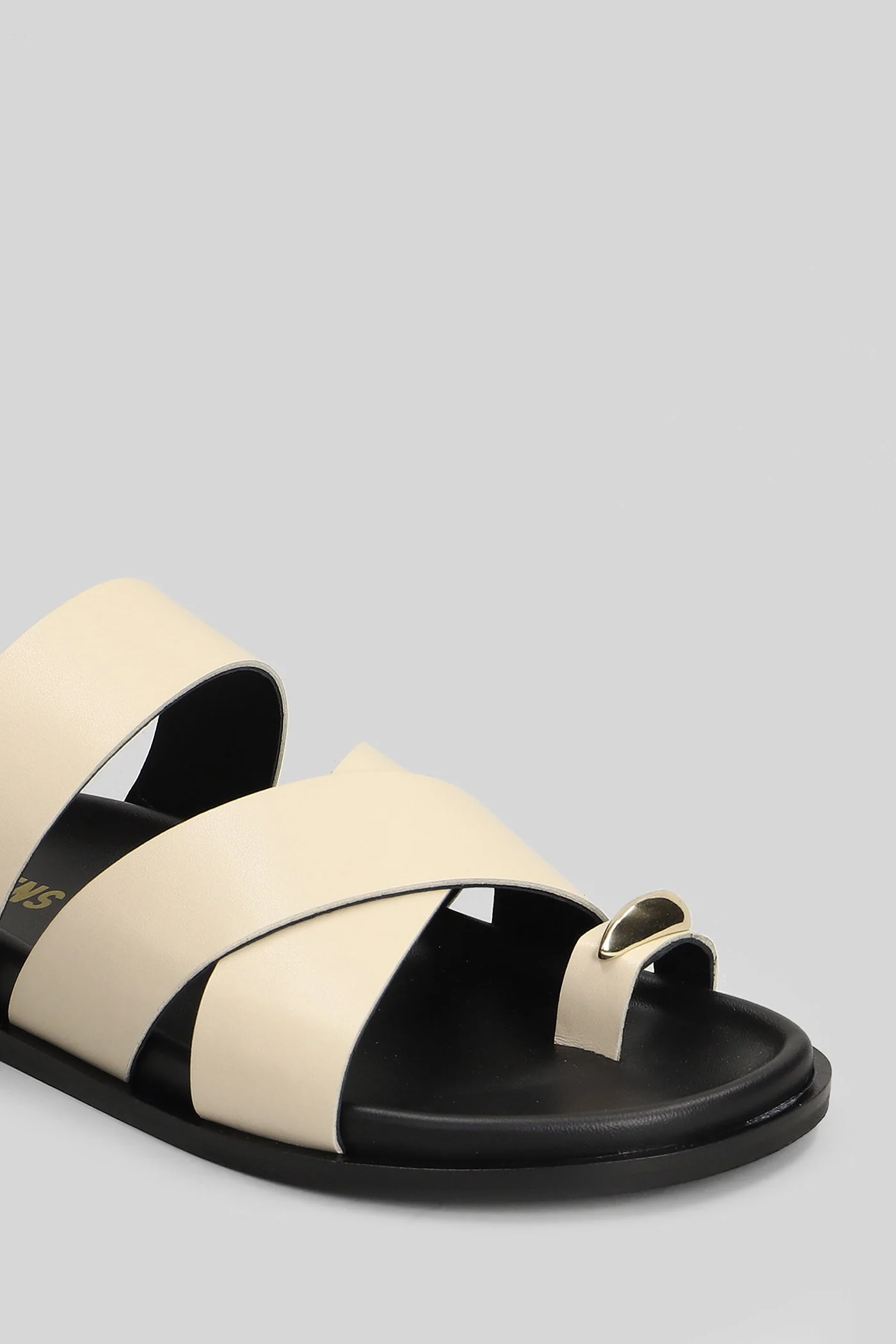 Christine Ring Flat sandal-slipper in beige leather - Image 5