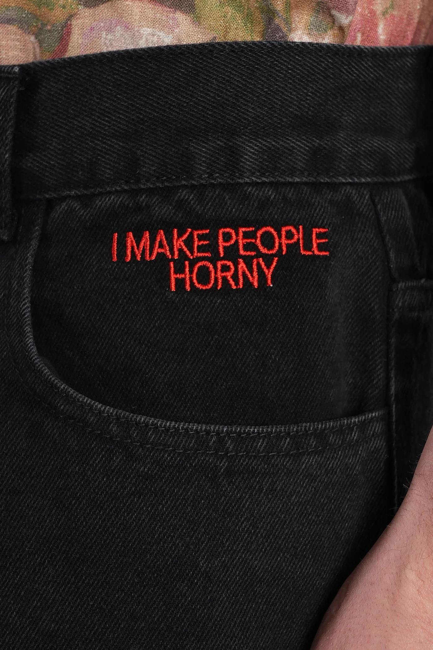 Shorts in black denim - Image 5