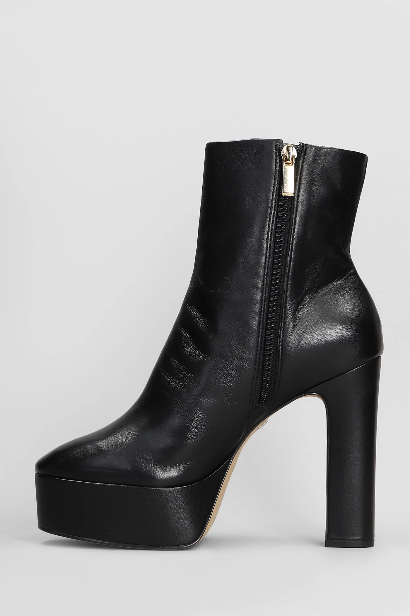 High heels Ankle boots in black leather - Image 3