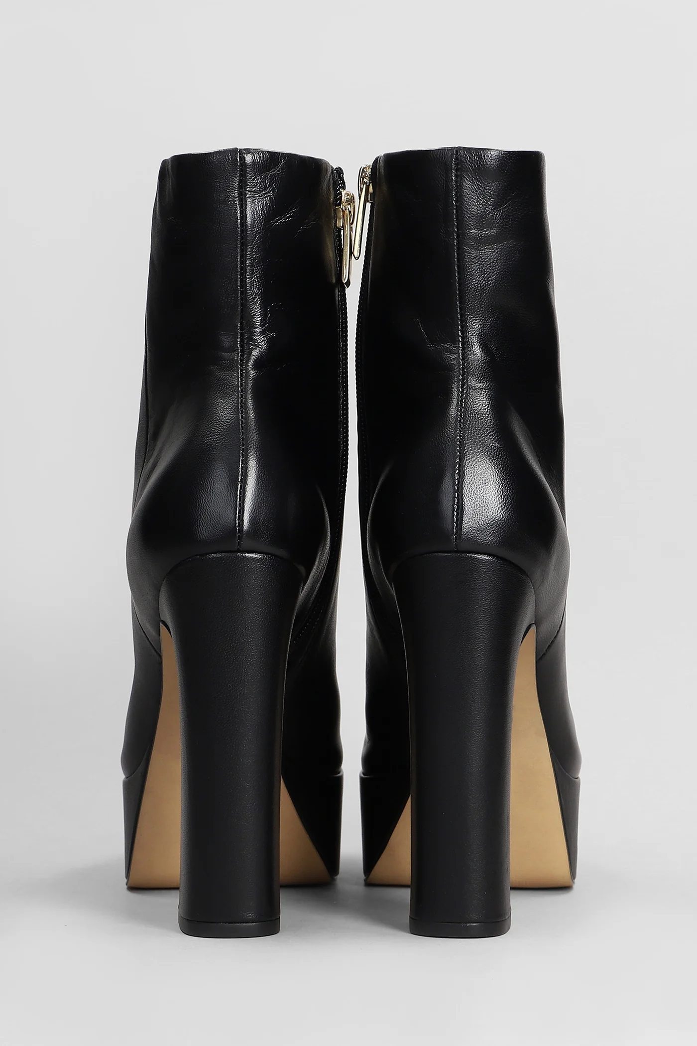 High heels Ankle boots in black leather - Image 4