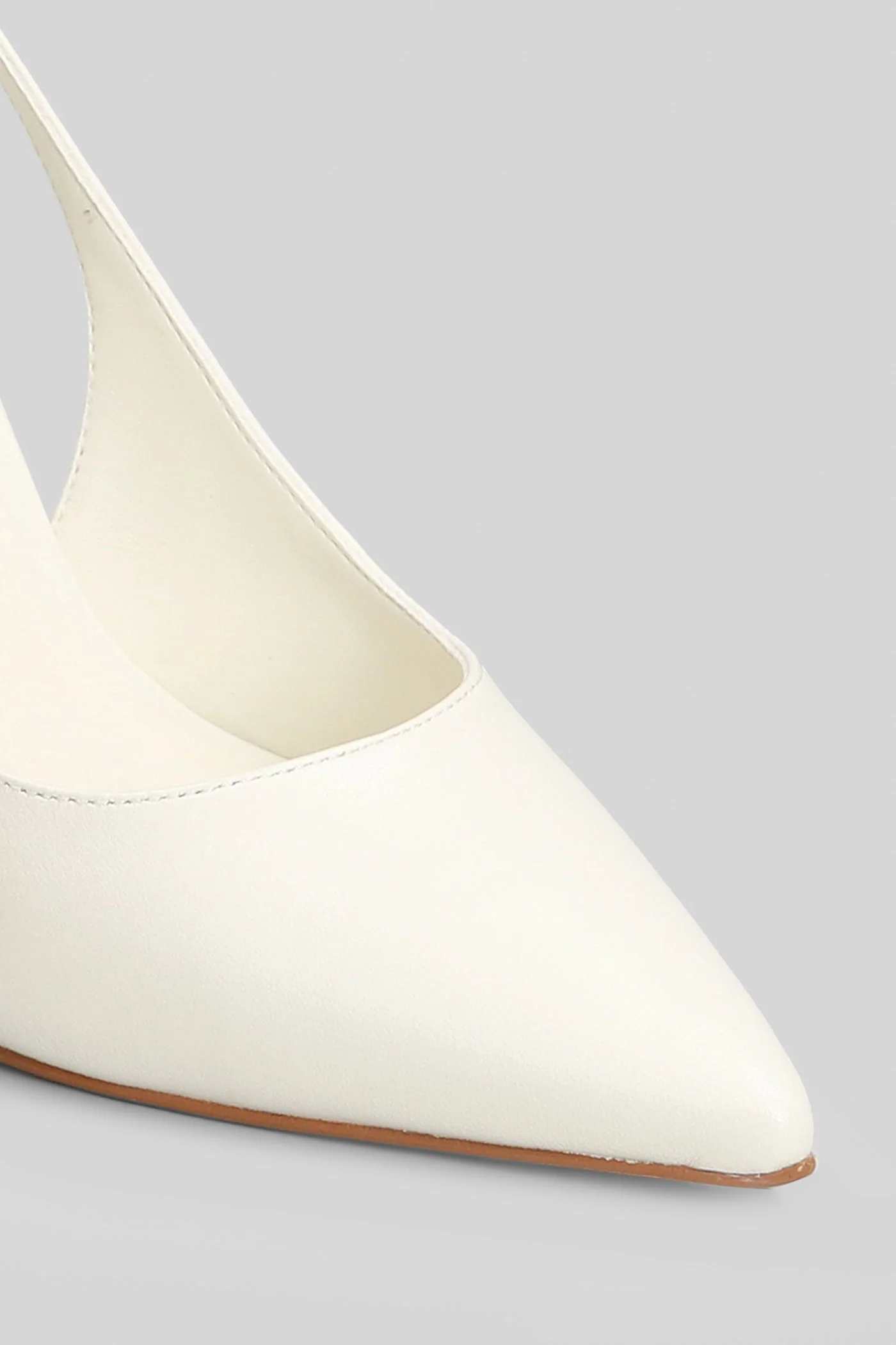 Pumps in white leather - Image 5