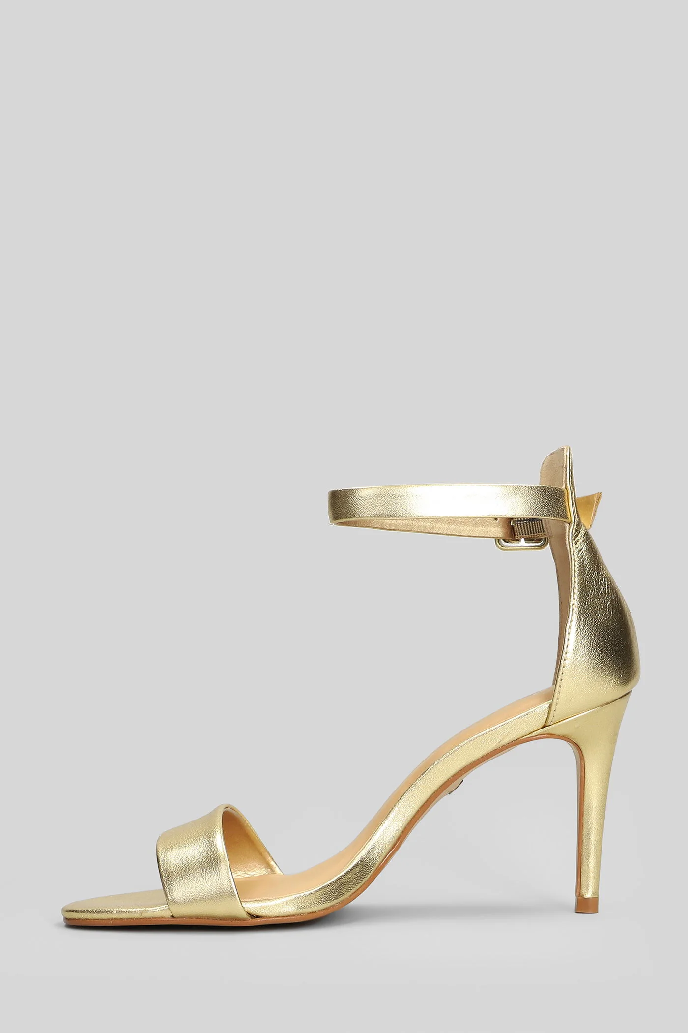 Sandals in gold leather - Image 3