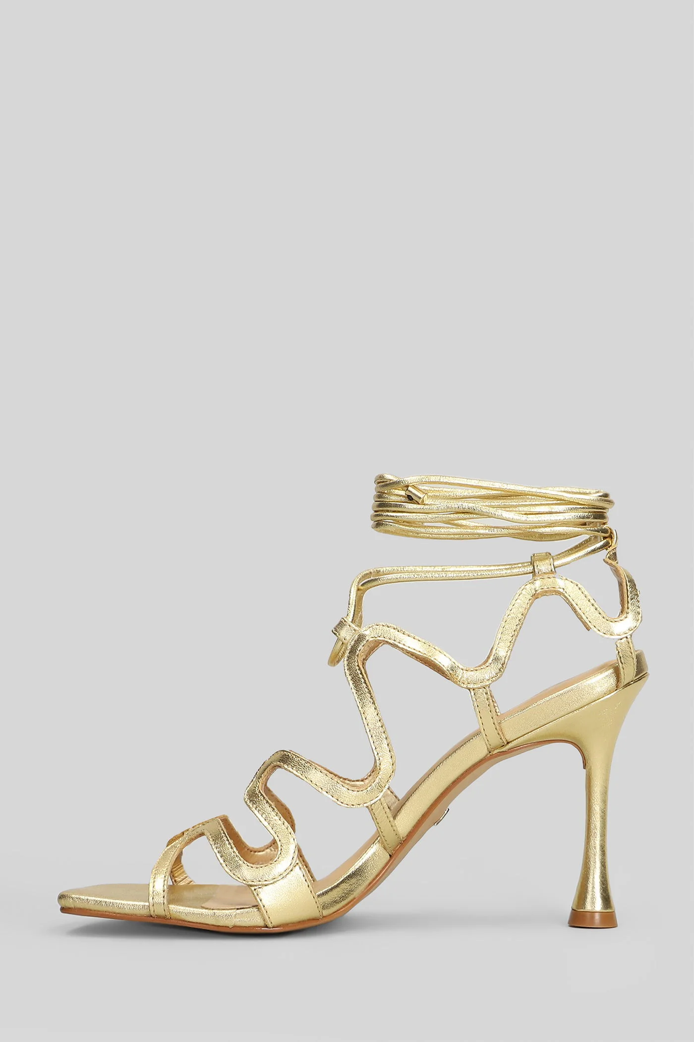 Sandals in gold leather - Image 3