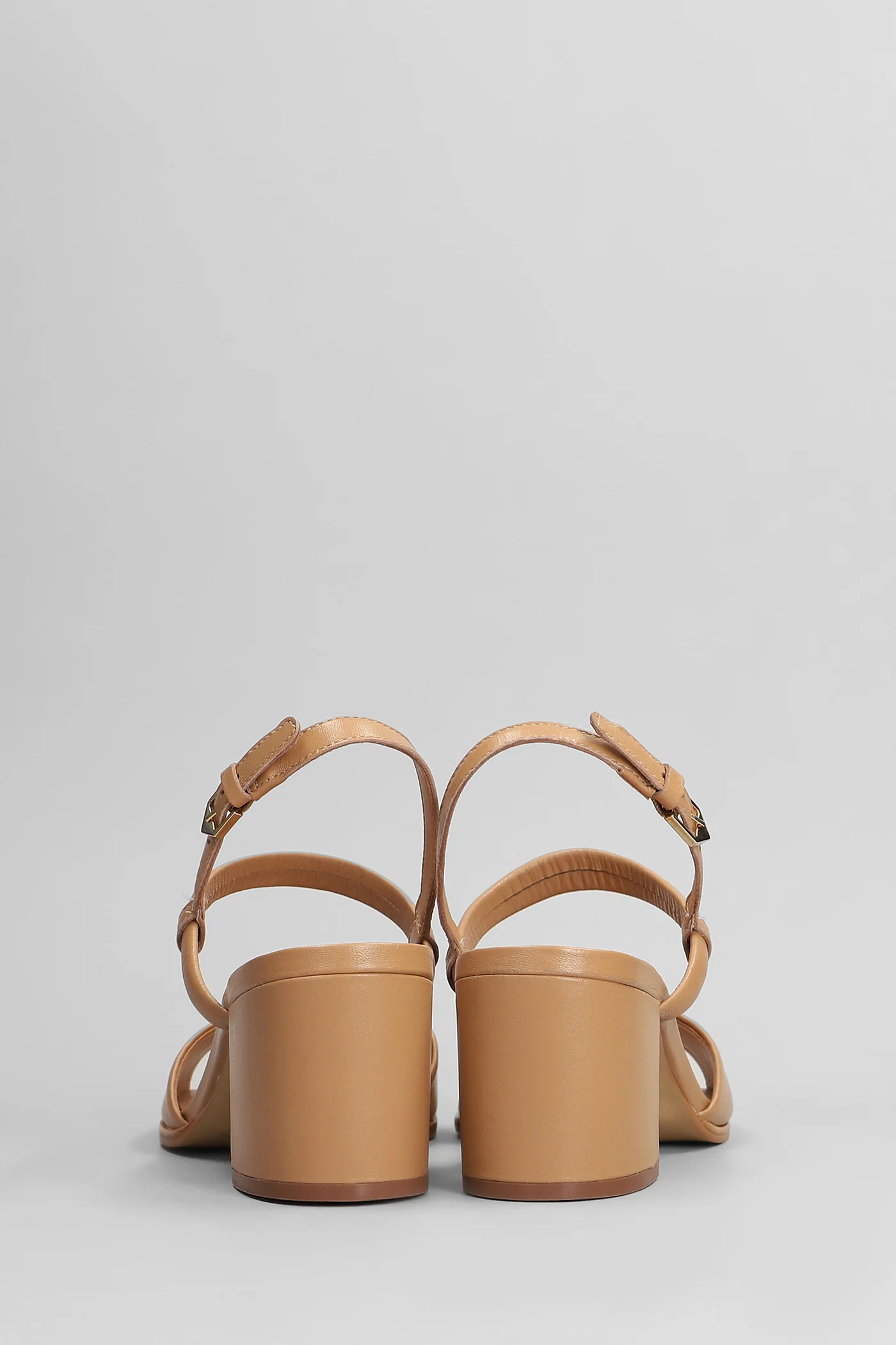Sandals in leather color leather - Image 4