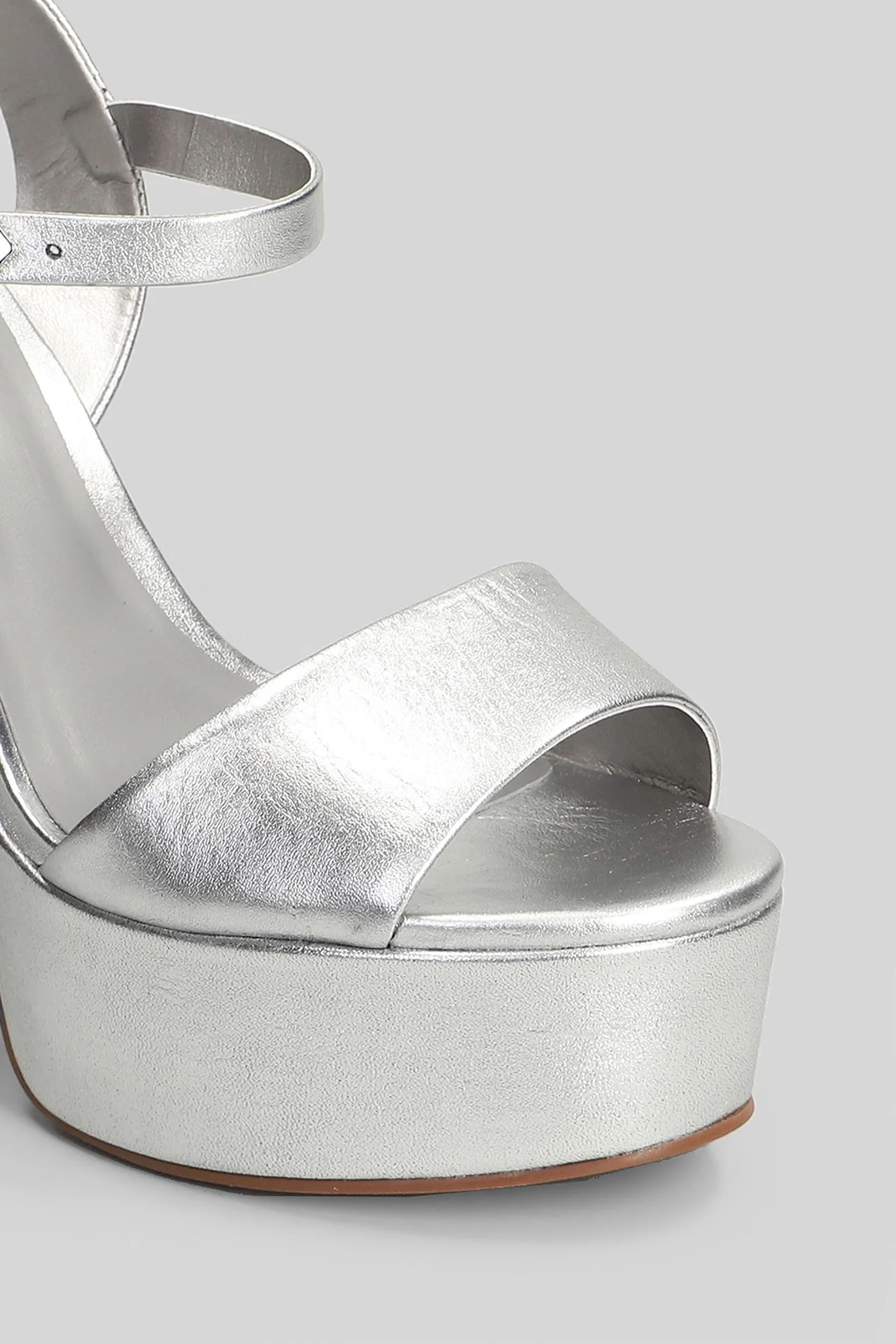 Sandals in silver leather - Image 5