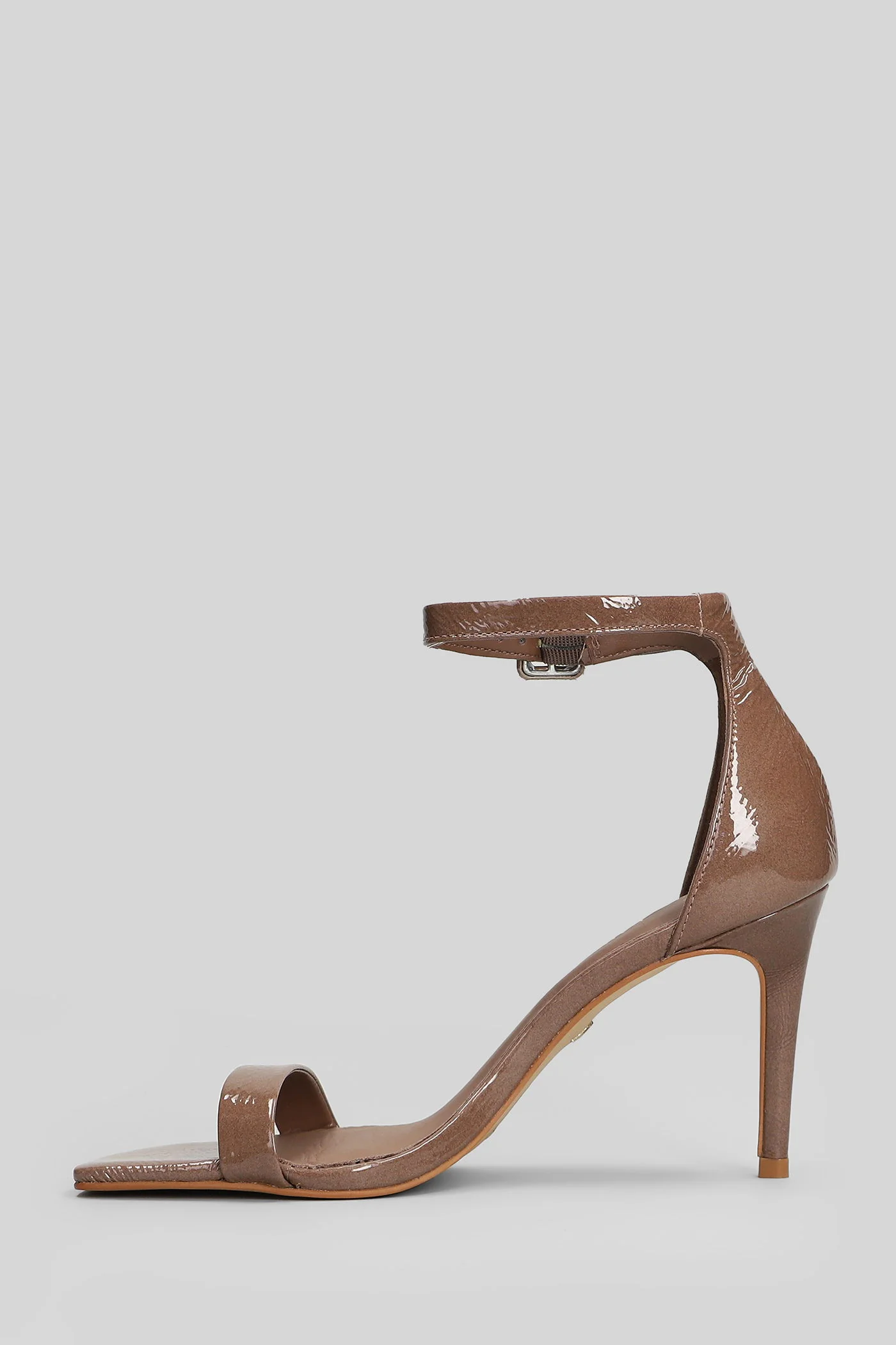 Sandals in taupe patent leather - Image 3