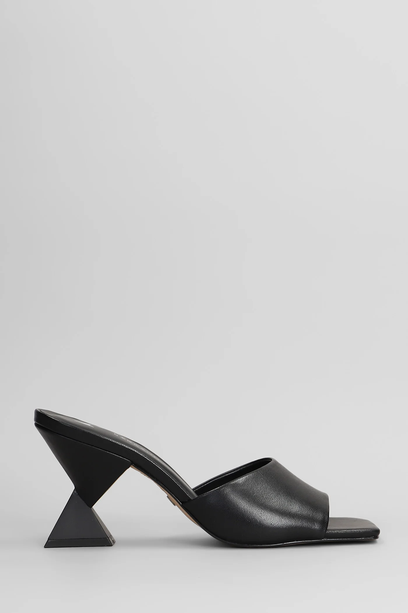 Slipper-Mule in black leather