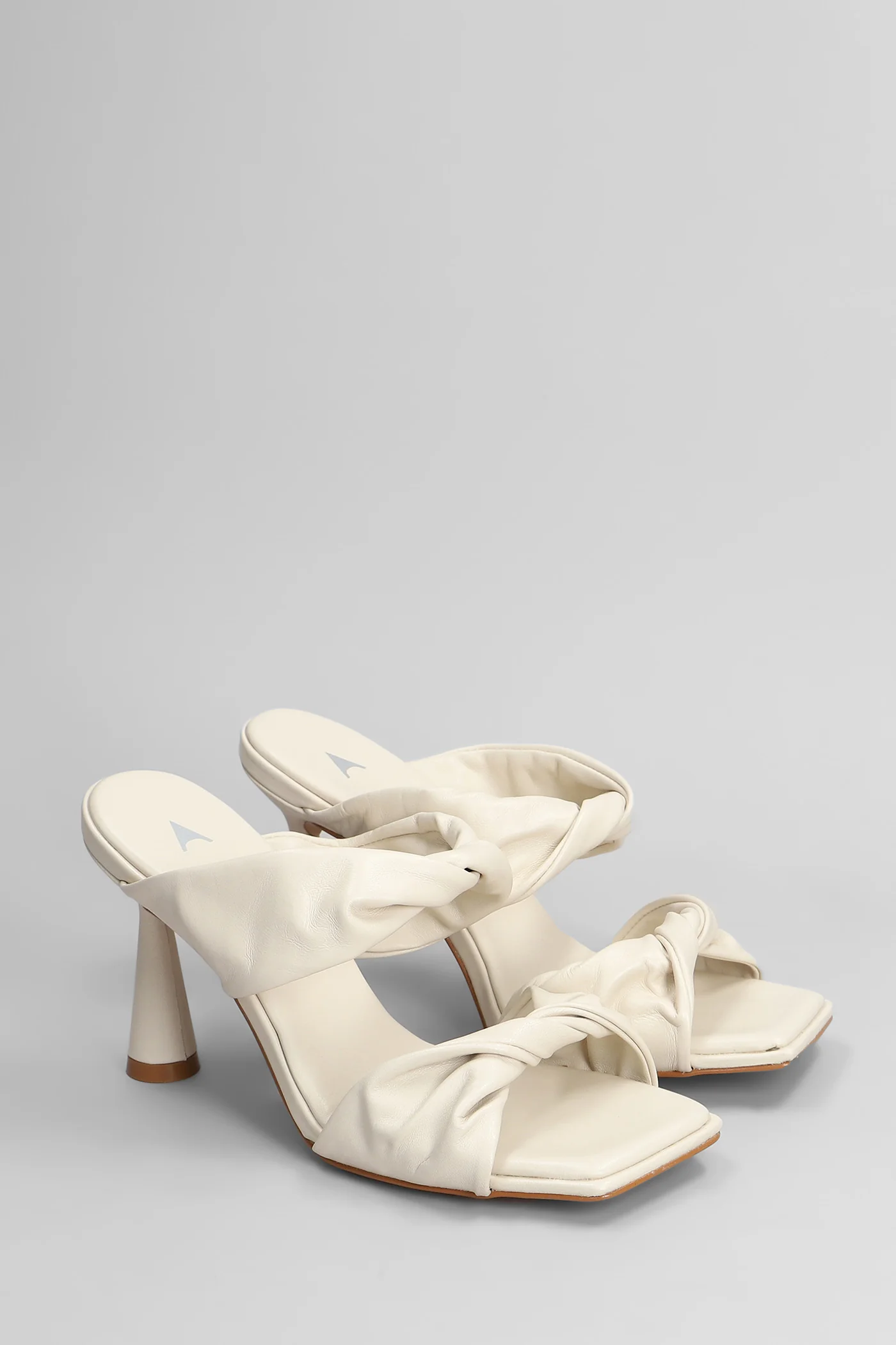 Slipper-Mule in white leather - Image 2