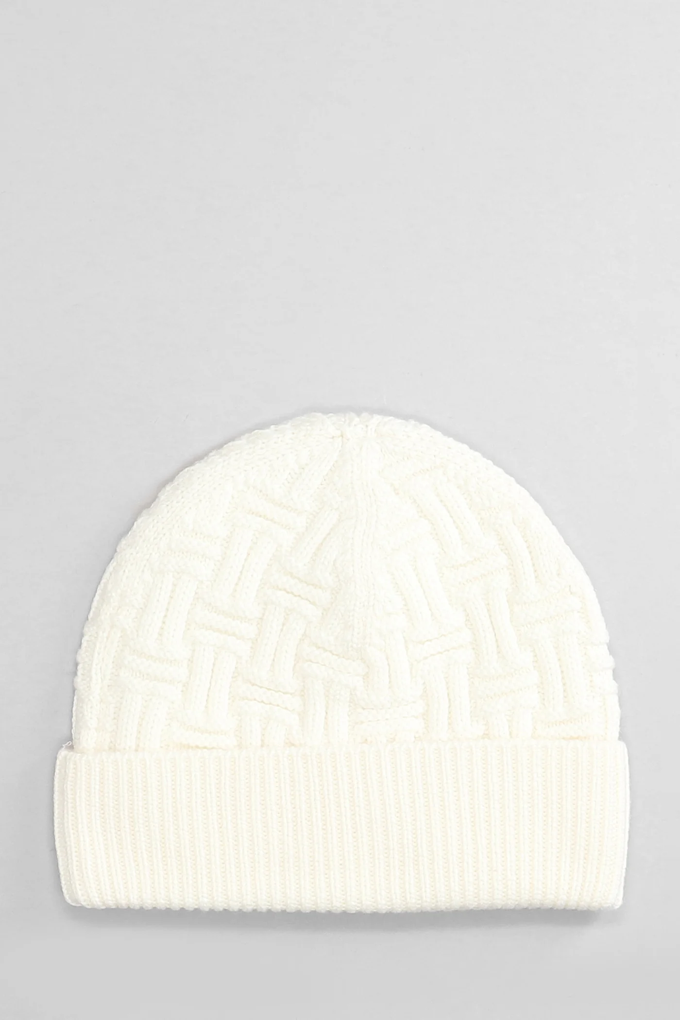 Hats in beige wool - Image 2