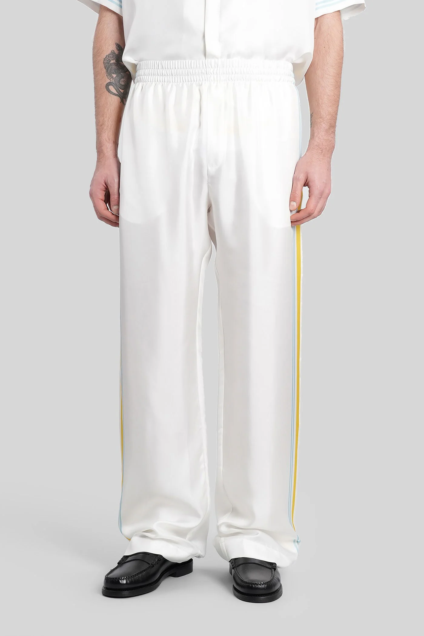 Pants in white silk