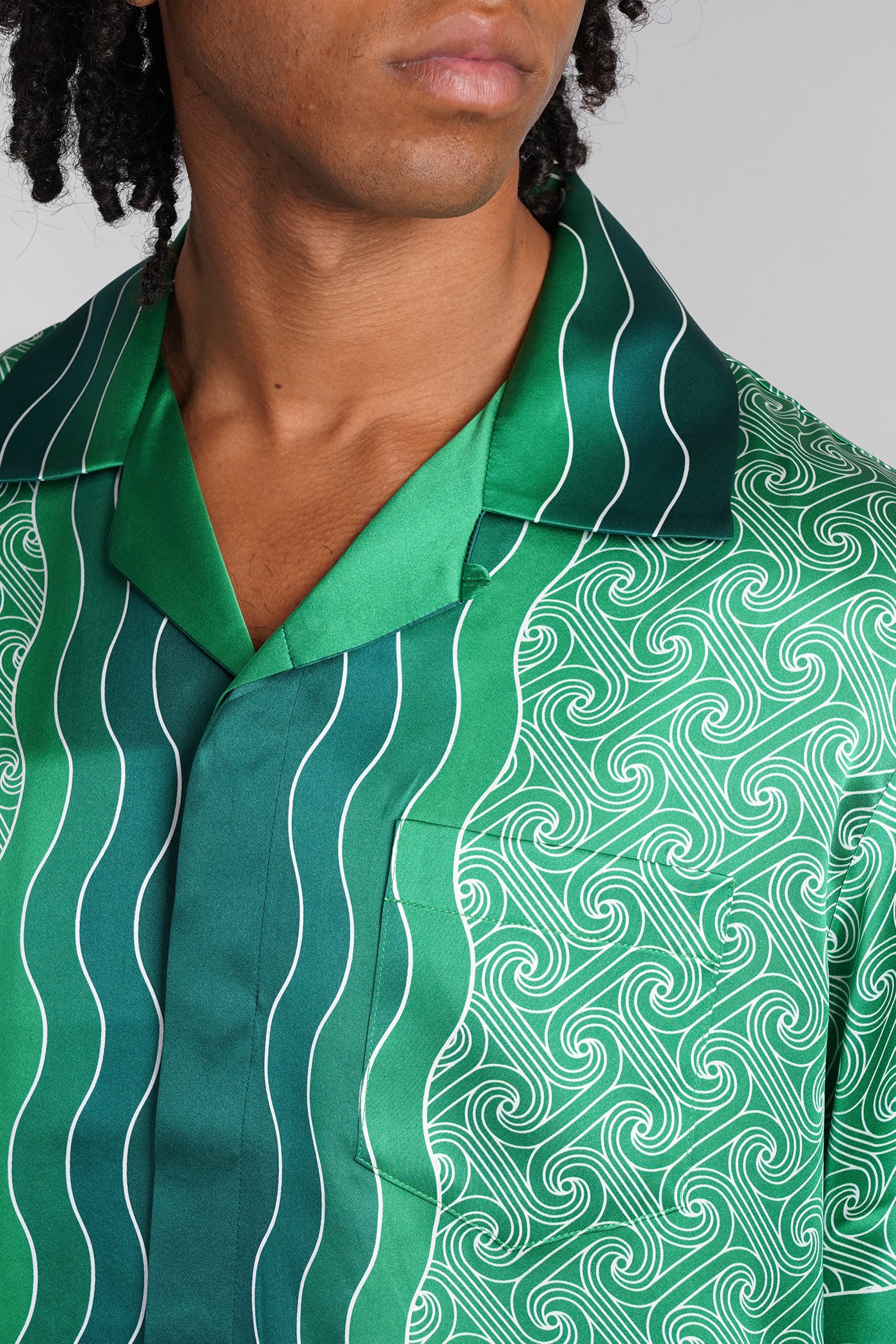 Shirt in green silk - Image 5
