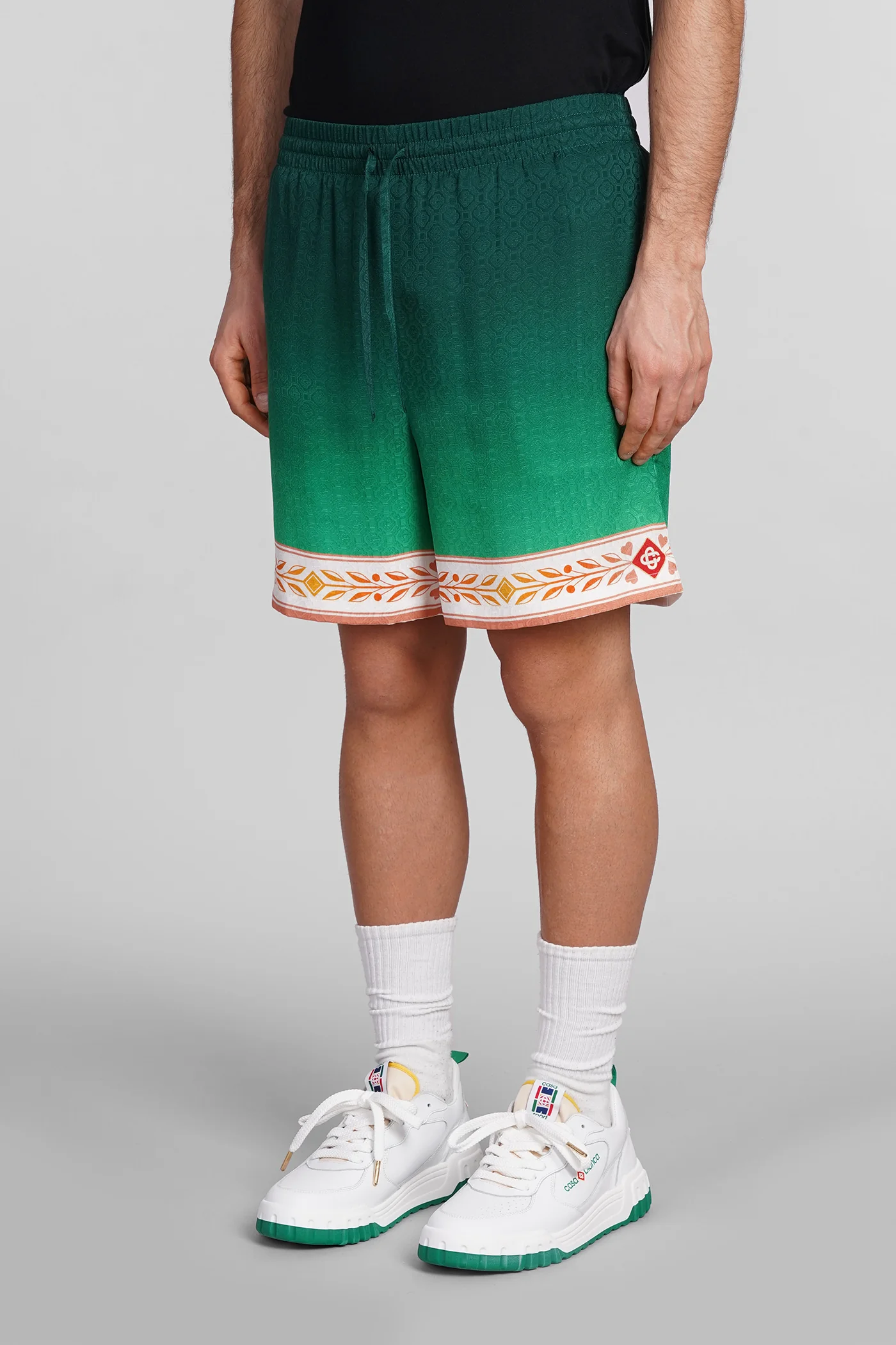 Shorts in green silk - Image 4