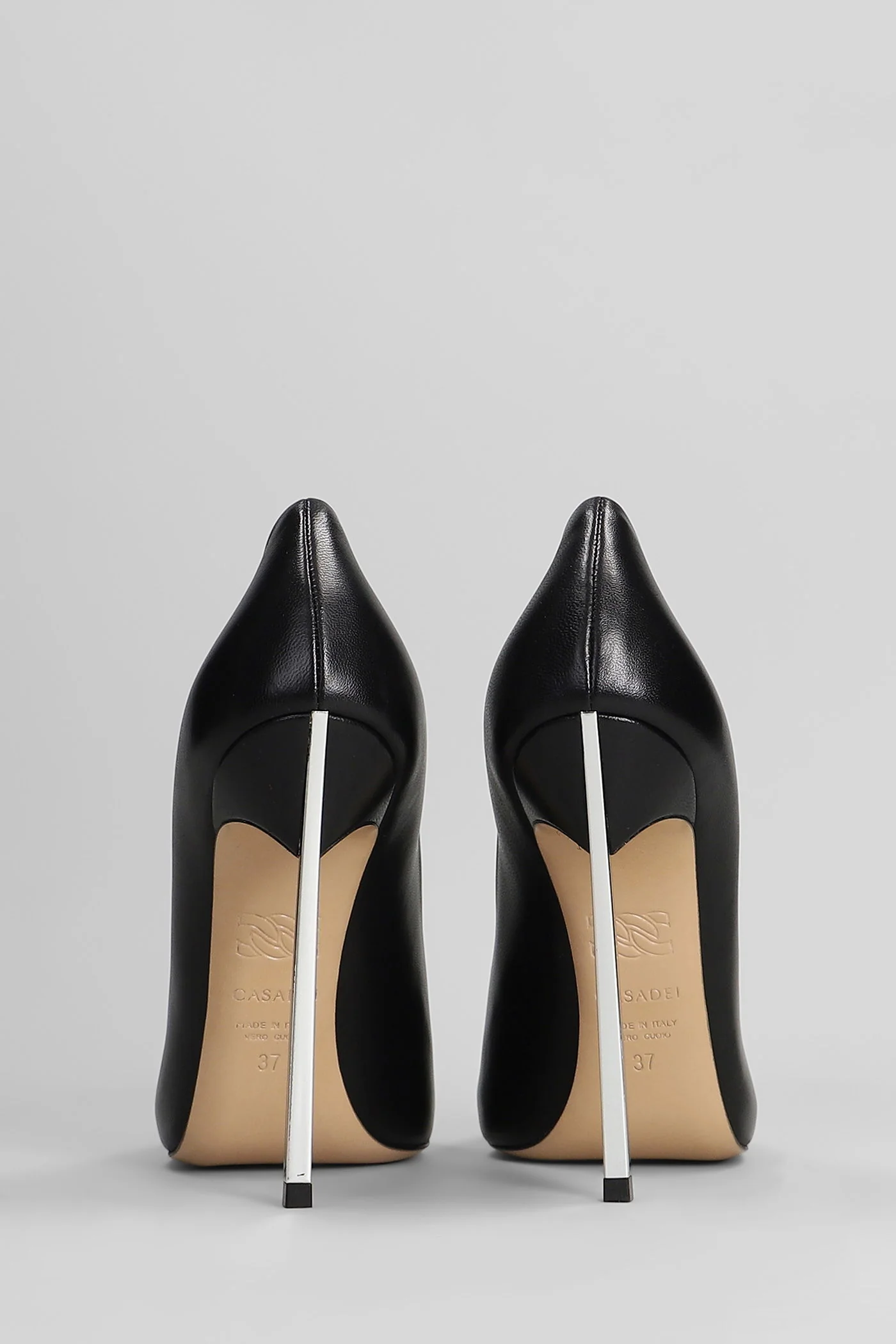Blade Pumps in black leather - Image 4