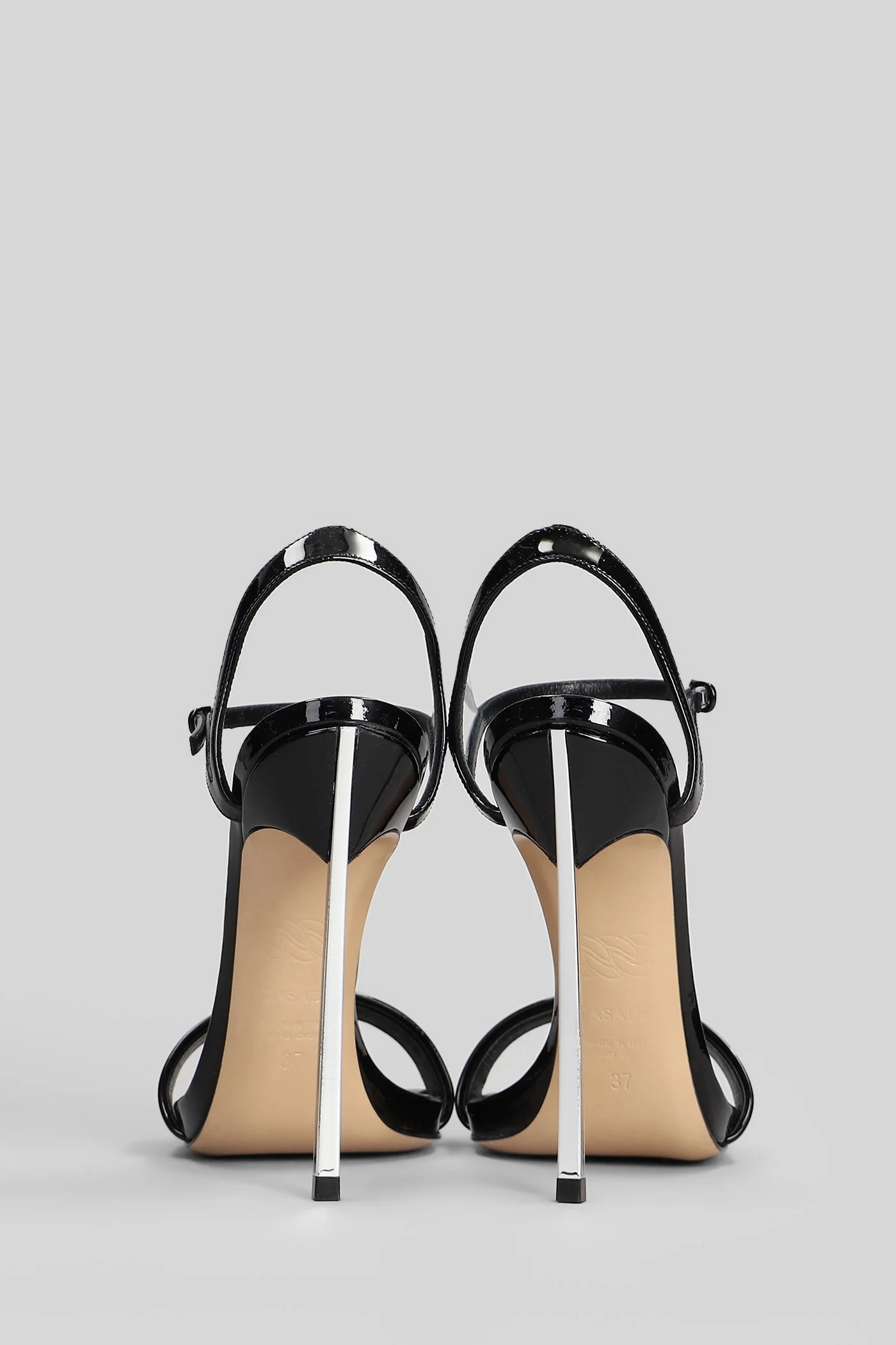 Blade v celebrity Sandals in black patent leather - Image 4